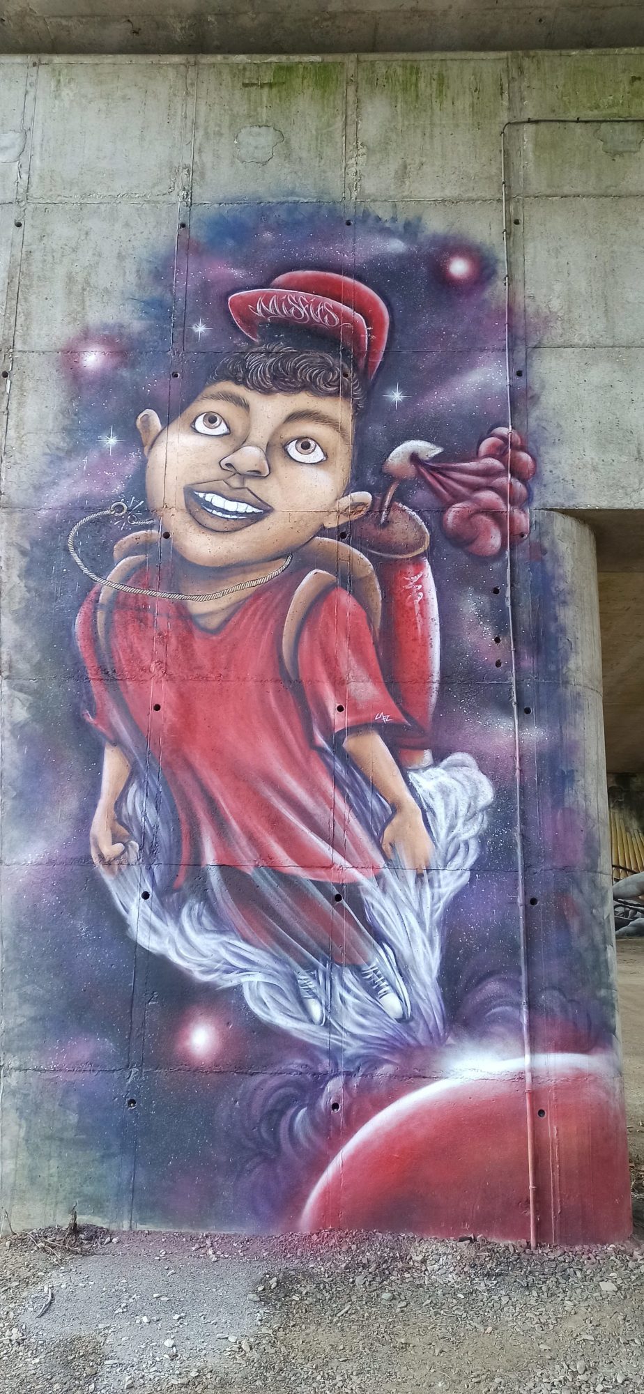 Enfant en rouge dans les étoiles — Street art à Lorient