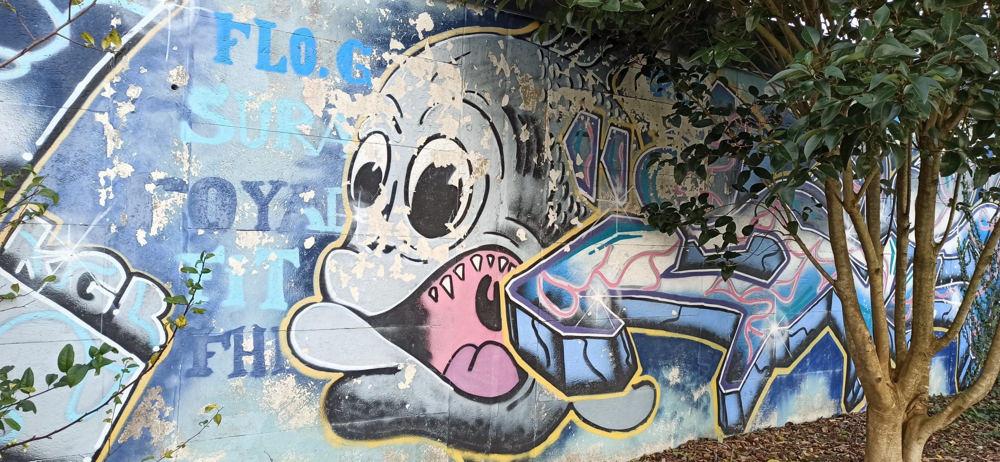 Greedy Monkey — Street art in Lorient