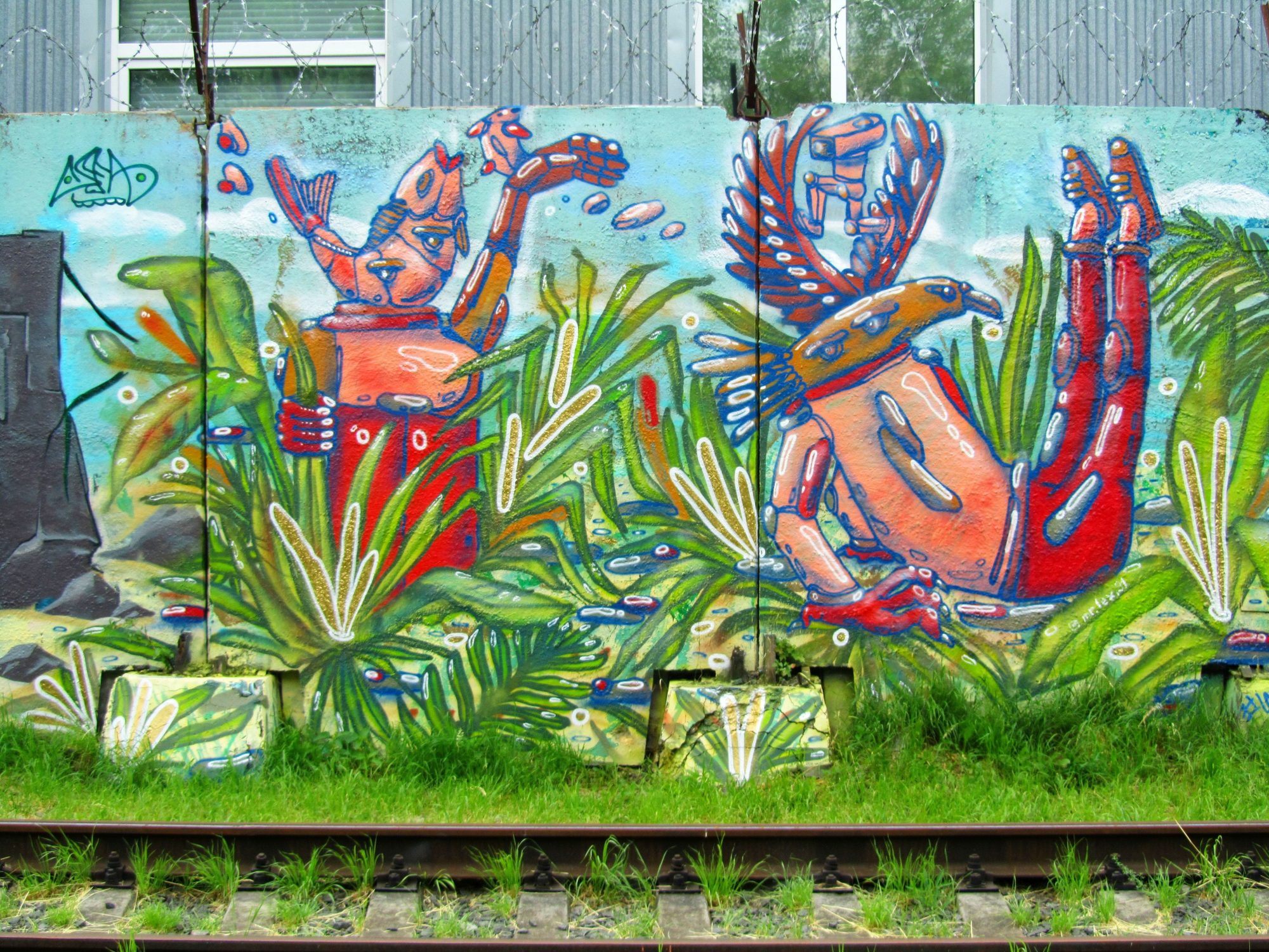 Tropical Creatures by Leks34 — Street art by Leks34 in Moskva