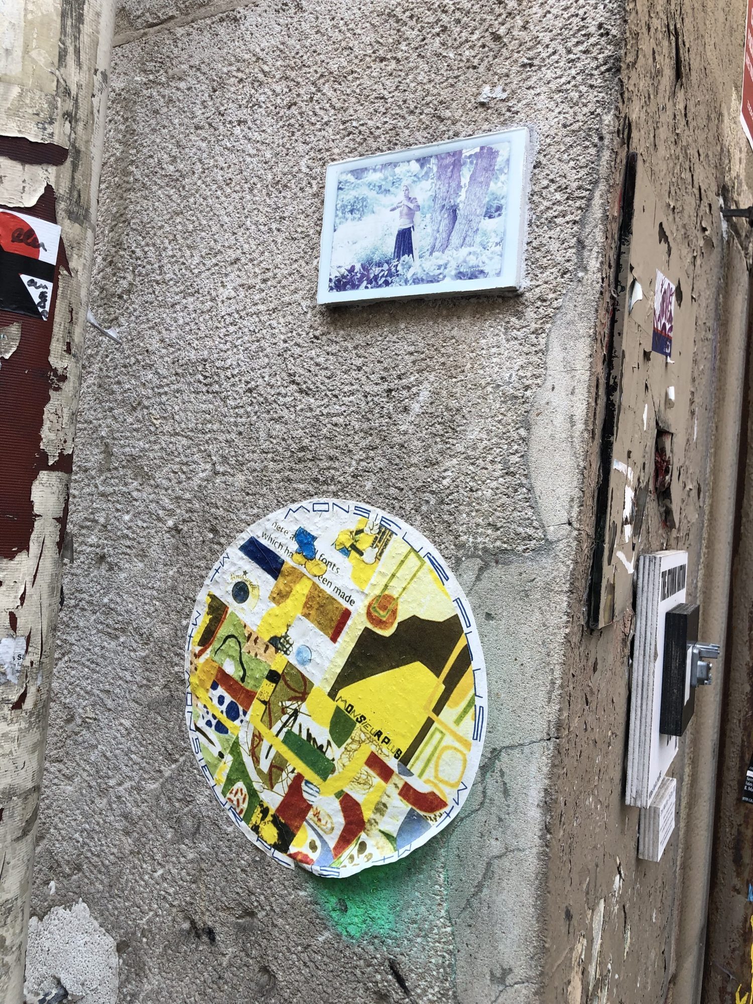 Round Mosaic by Monsieur Plus — Street art by Monsieur plus in Paris