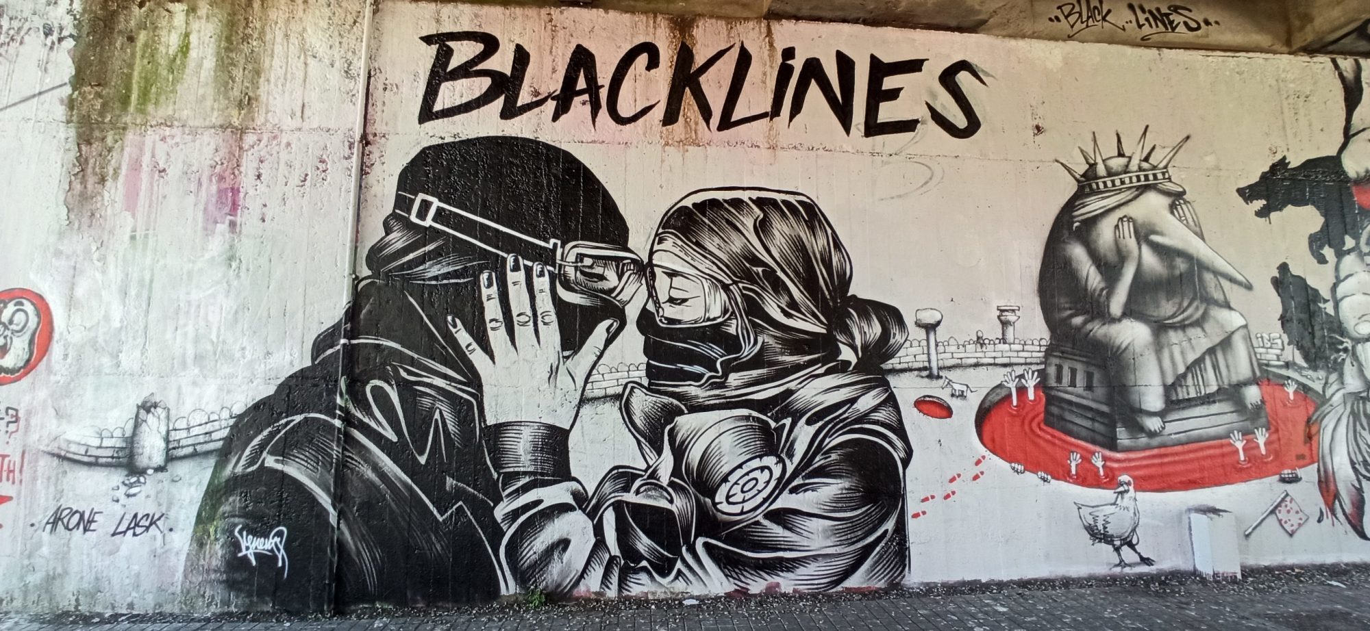 Blacklines - Armed Confrontation — Street art in Nantes