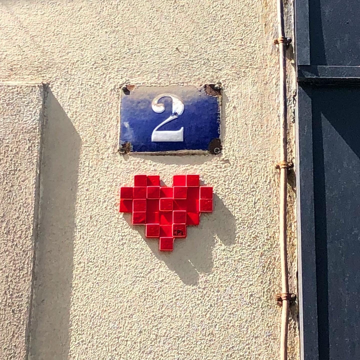 Pixel Heart — Street art by Coeur pixel in Paris