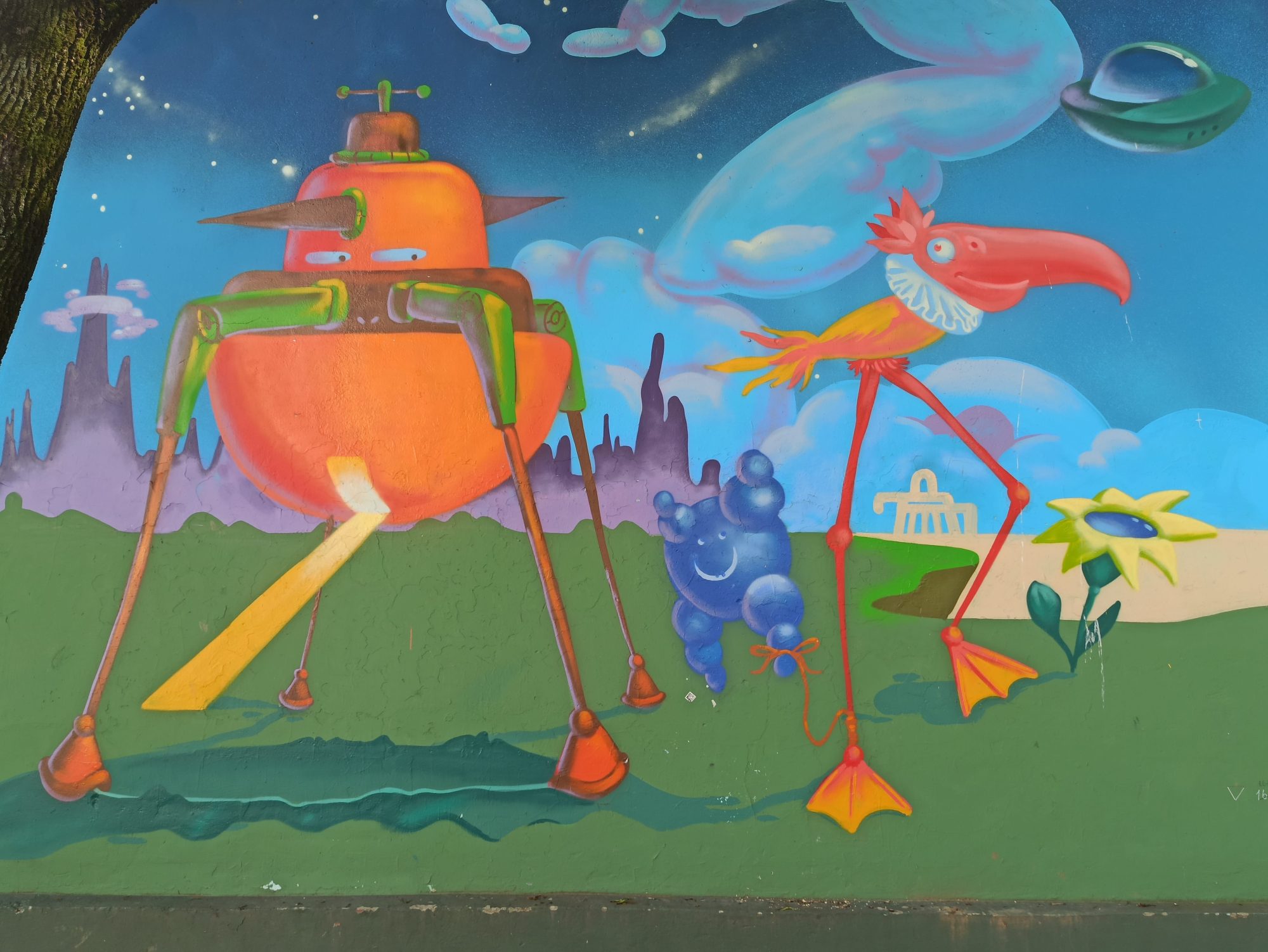 The Tripod and the Wading Bird — Street art by Shon KGB in Korolyov