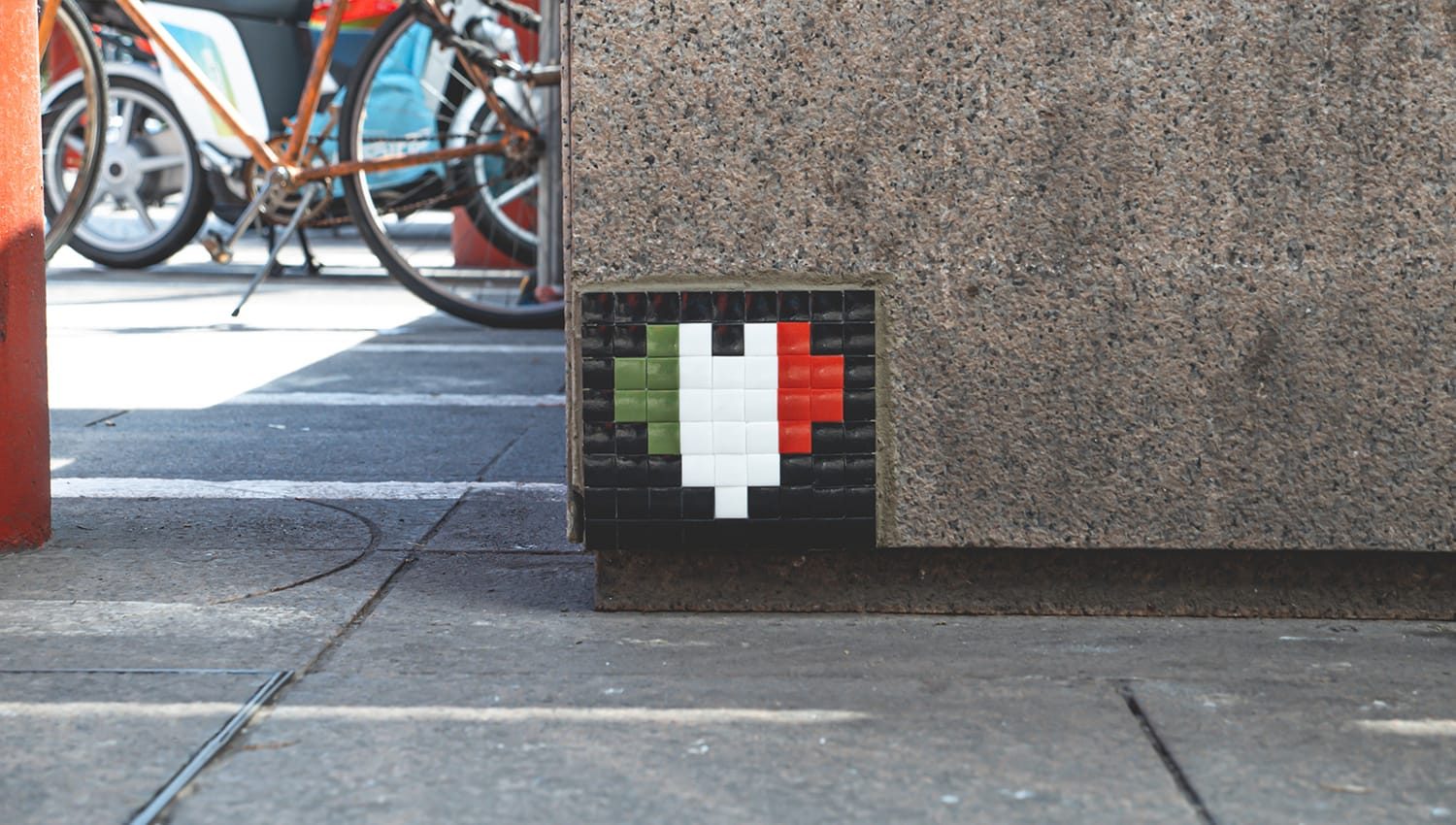 Técinka pixel Milano — Street art de Técinka à Milano