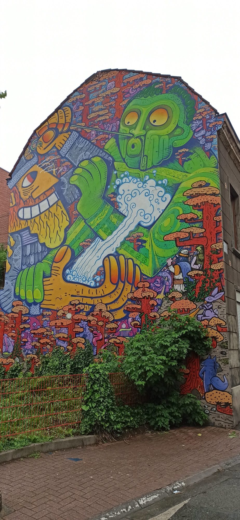 Psychedelic Creature with Mushrooms — Street art by Jo Ber, Monsieur POES in Lille