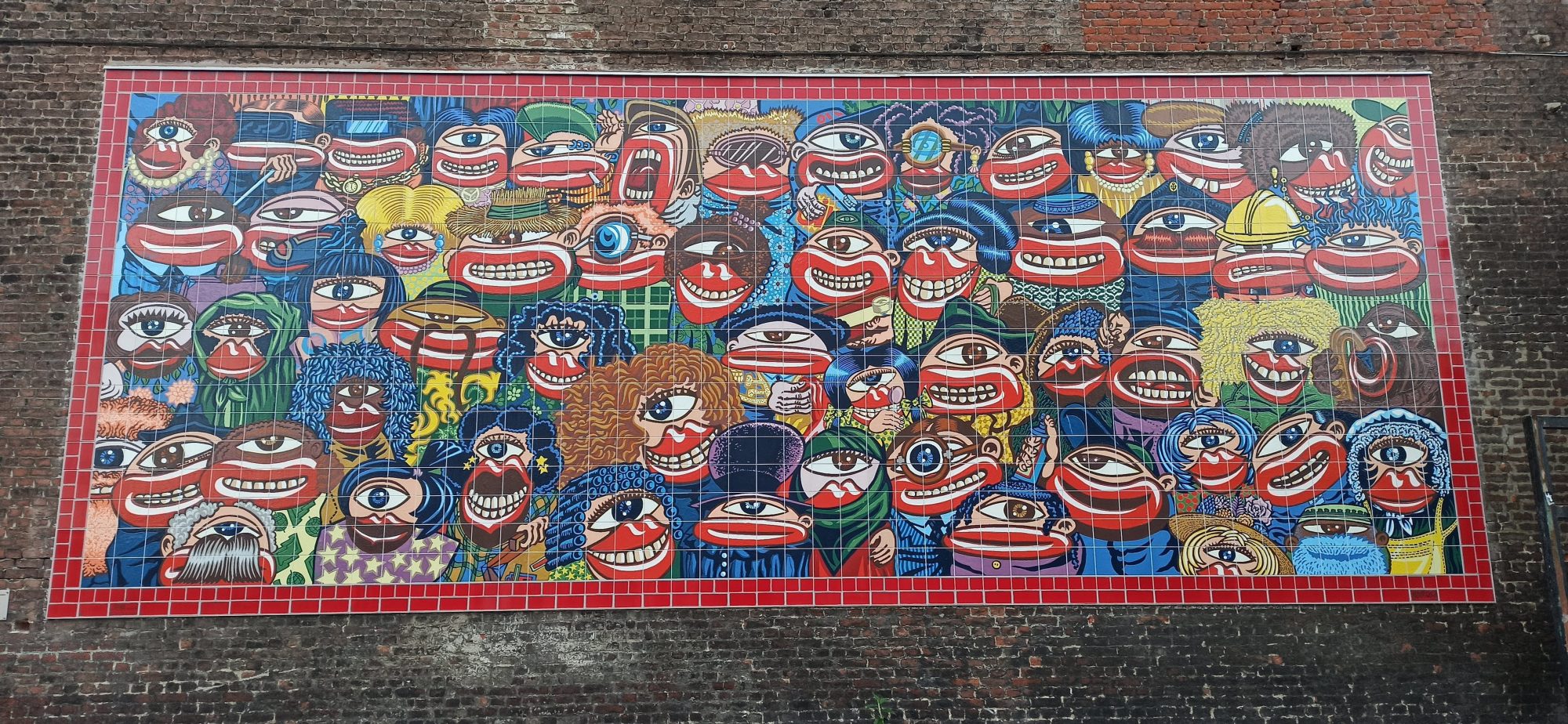 Foule de personnages par Hervé Di Rosa — Street art de Hervé Di Rosa à Lille