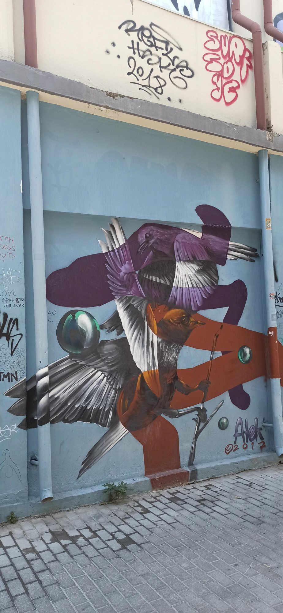 Birds in Flight, by Alek — Street art in Athina