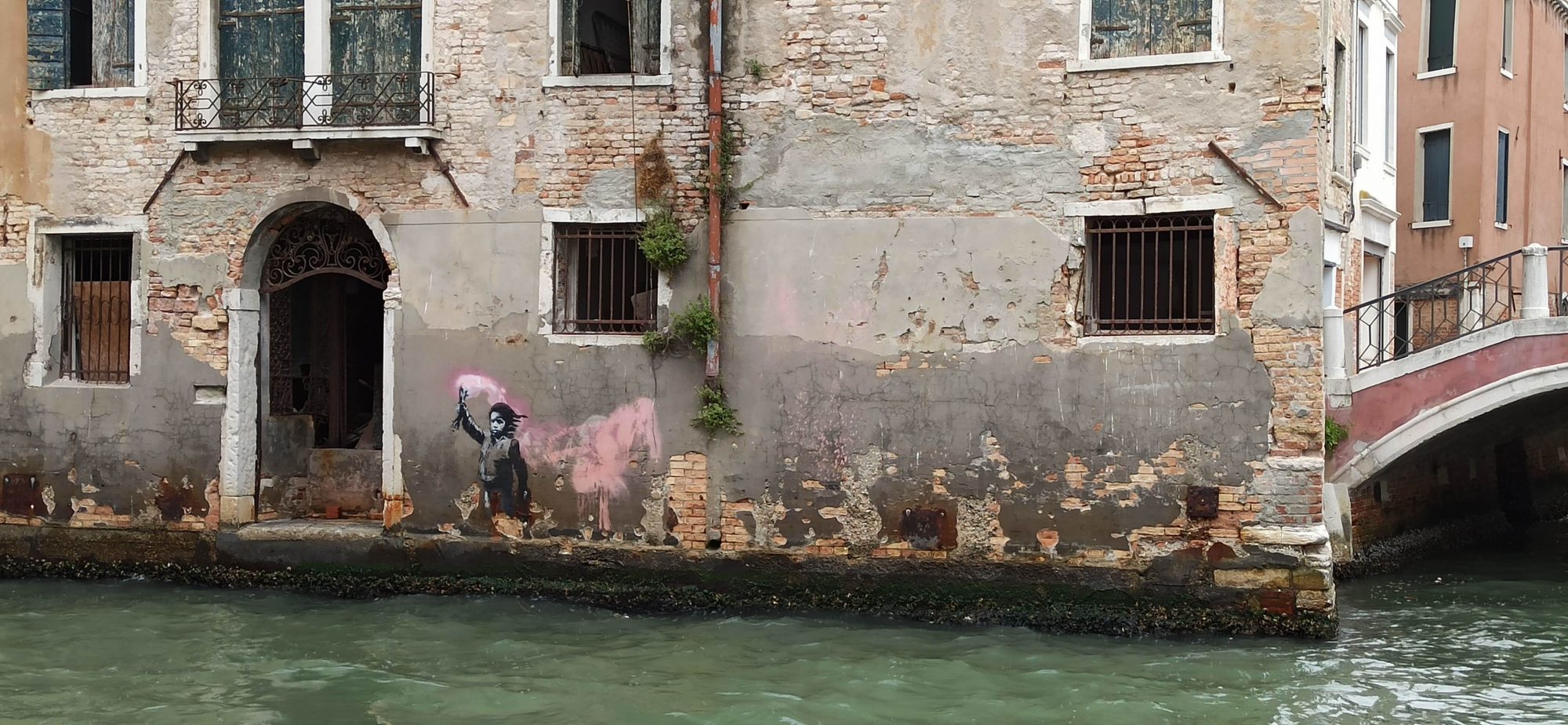 Migrant Child Banksy — Street art by Banksy in Venezia