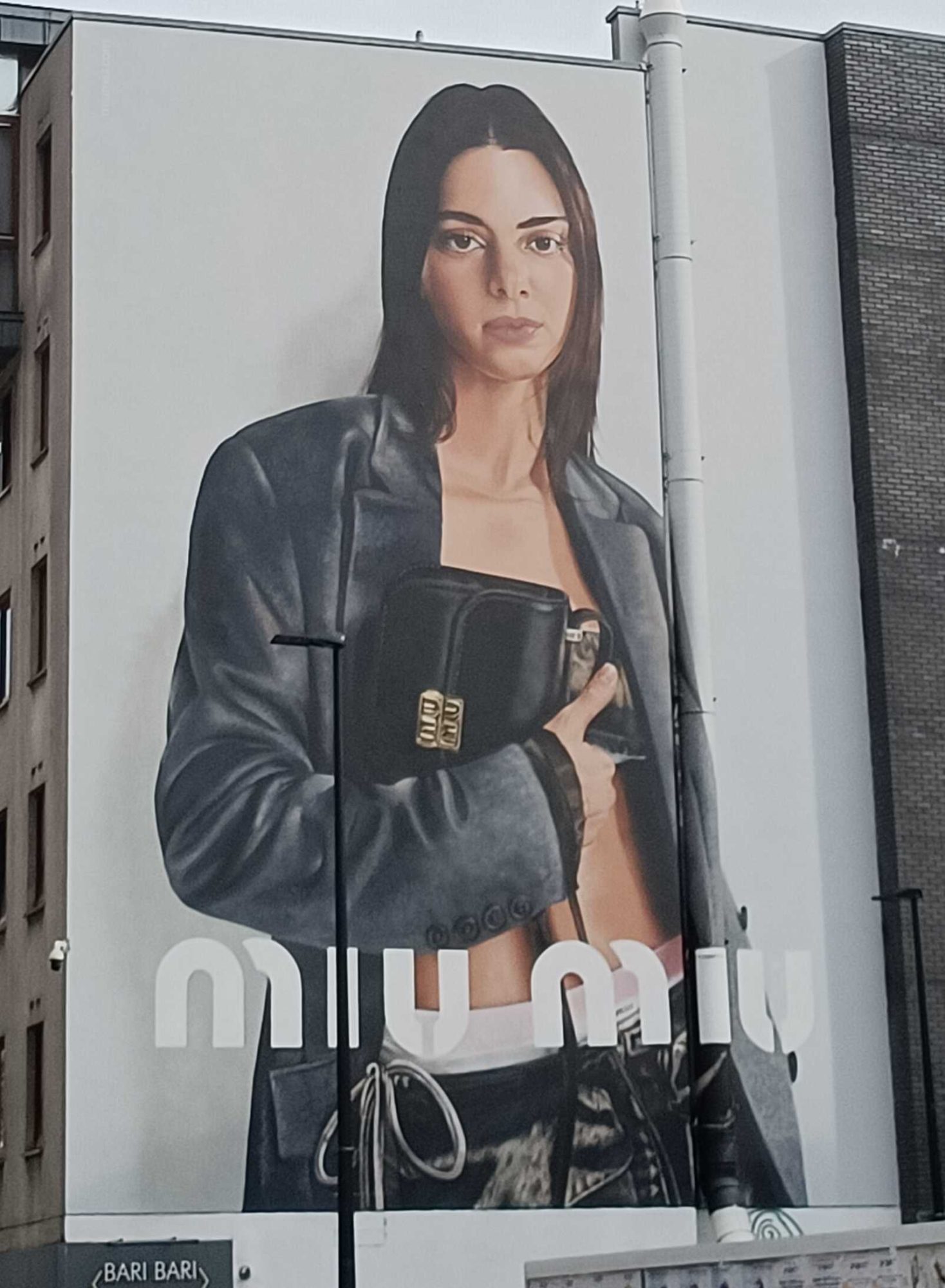 Femme veste réaliste — Street art à London
