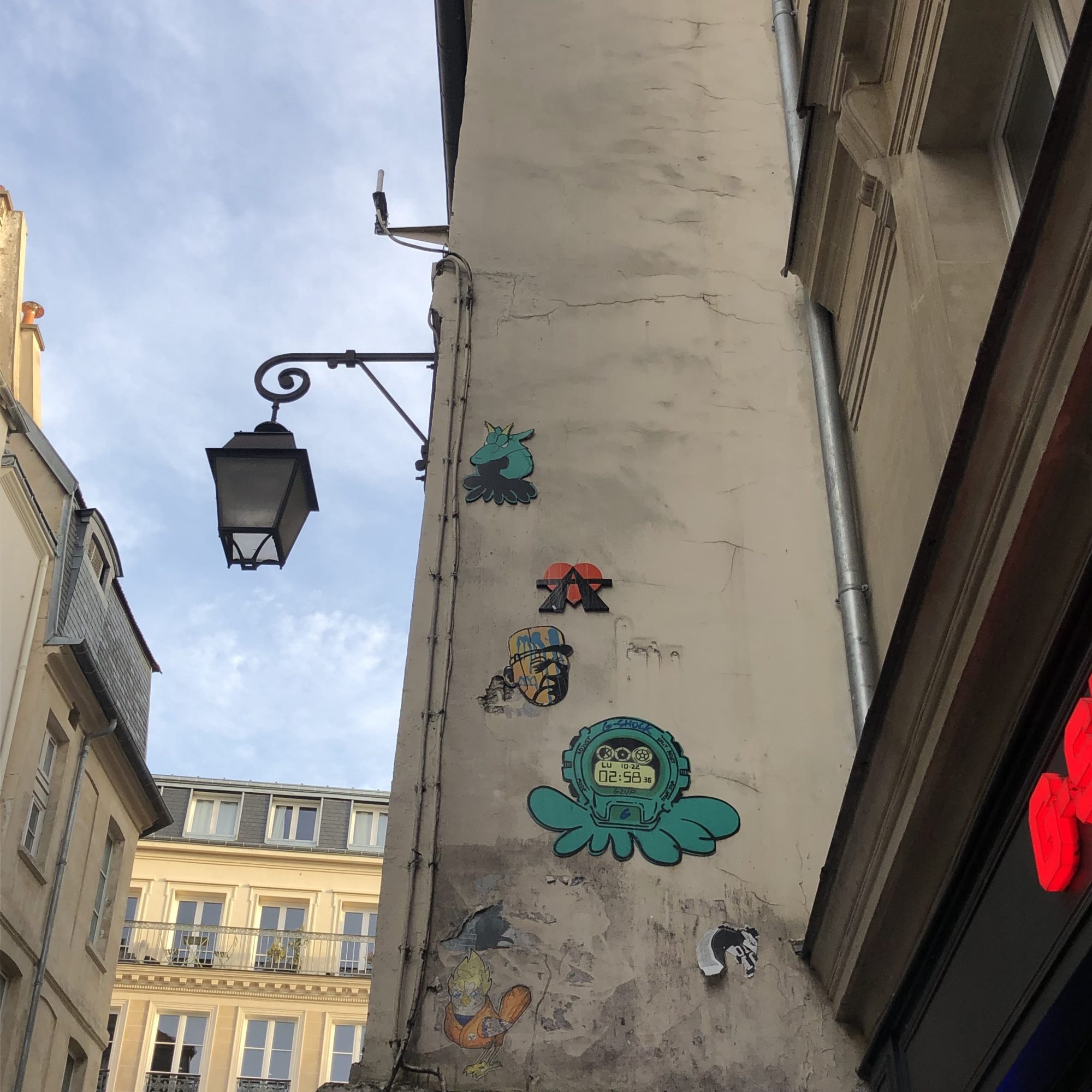 Casio Gzup A2 Mister P — Street art by A2, Gzup, Mister P in Paris