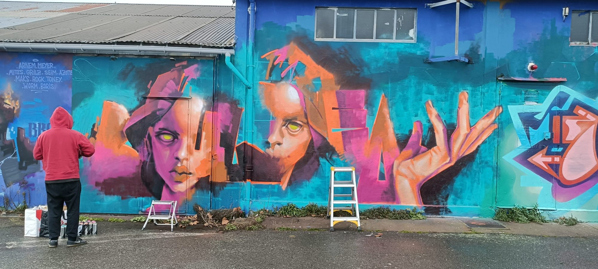 Expressive portraits in progress, Nantes — Street art in Nantes