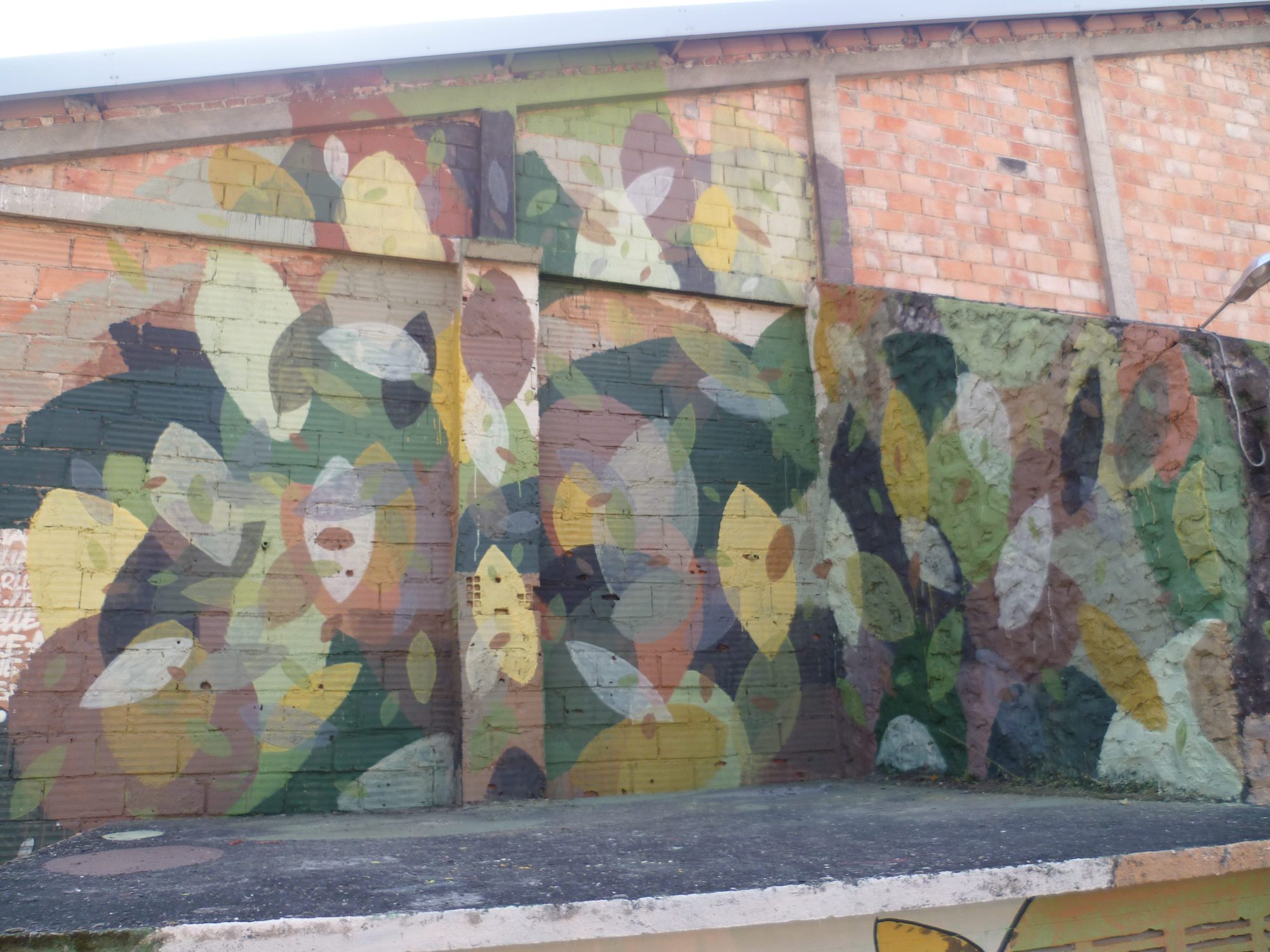 Abstract Vegetal Camouflage #neurabf — Street art in Périgueux