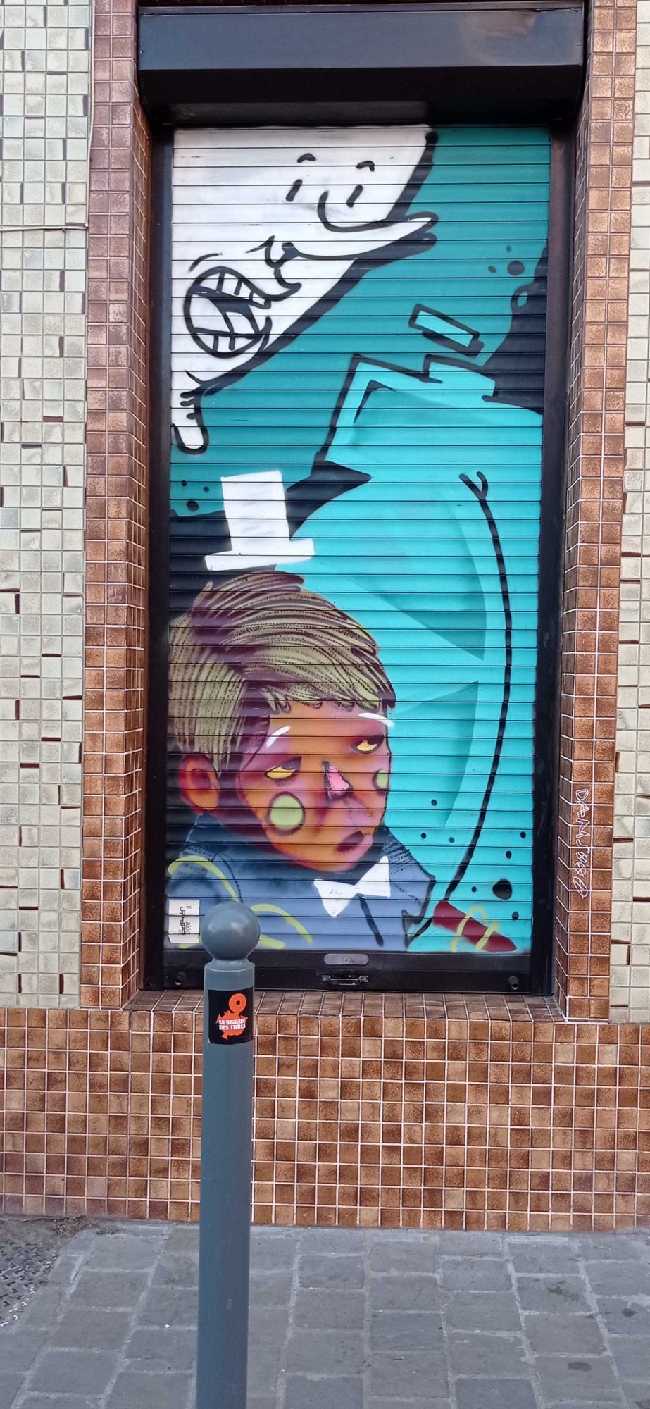 Child with Top Hat — Street art in Lille