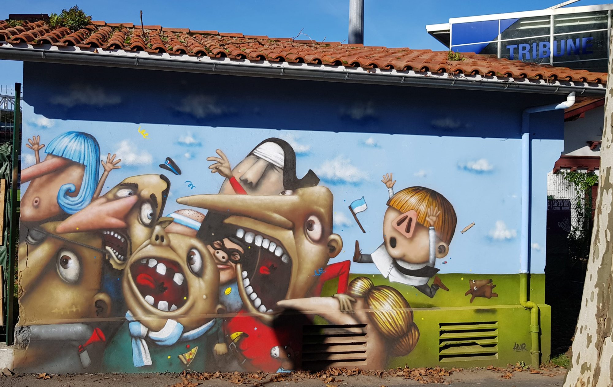 The Crowd of Grimaces, by Ador — Street art by Ador in Bayonne