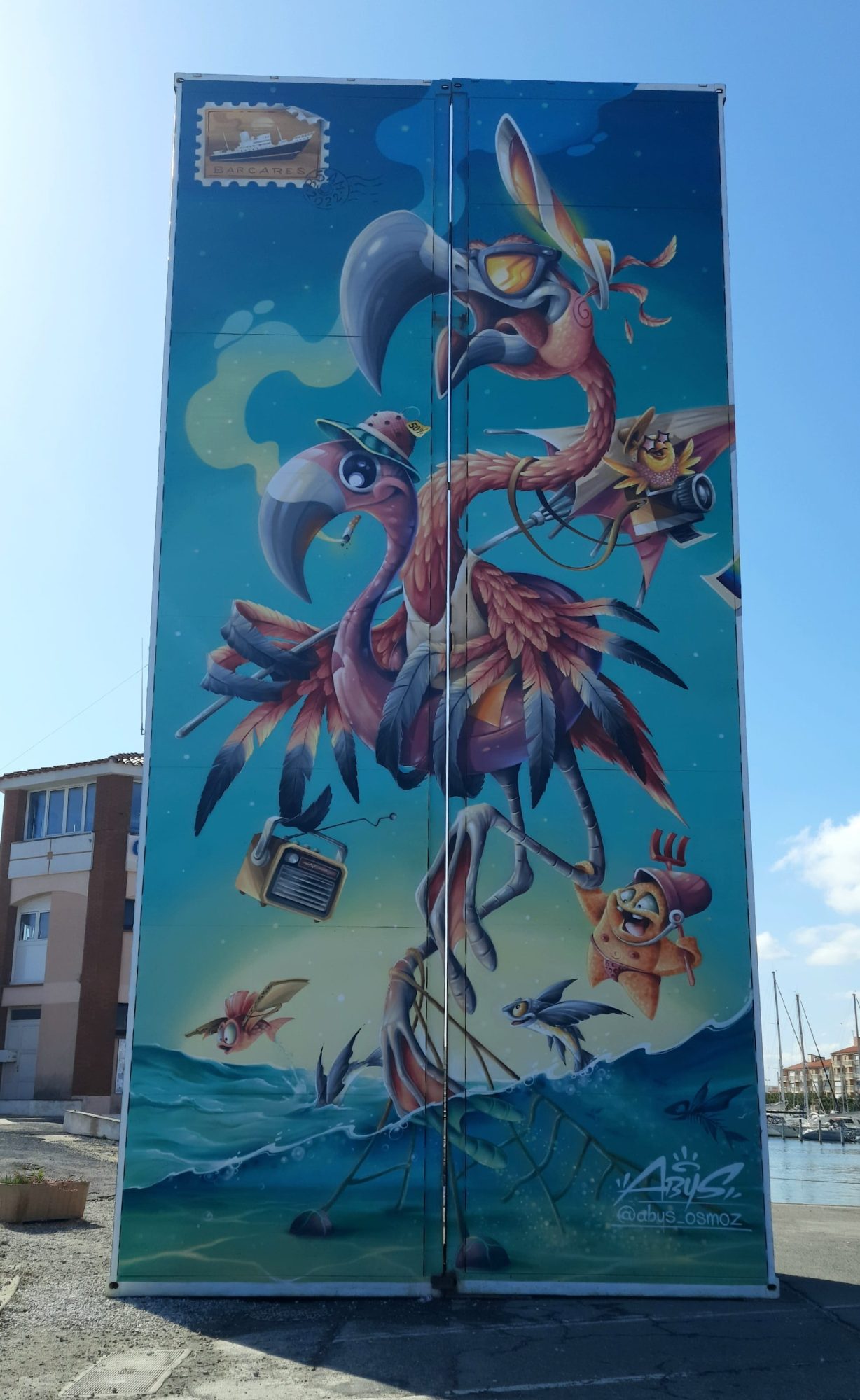 Les flamants au chapeau — Street art de Abys à Le Barcarès