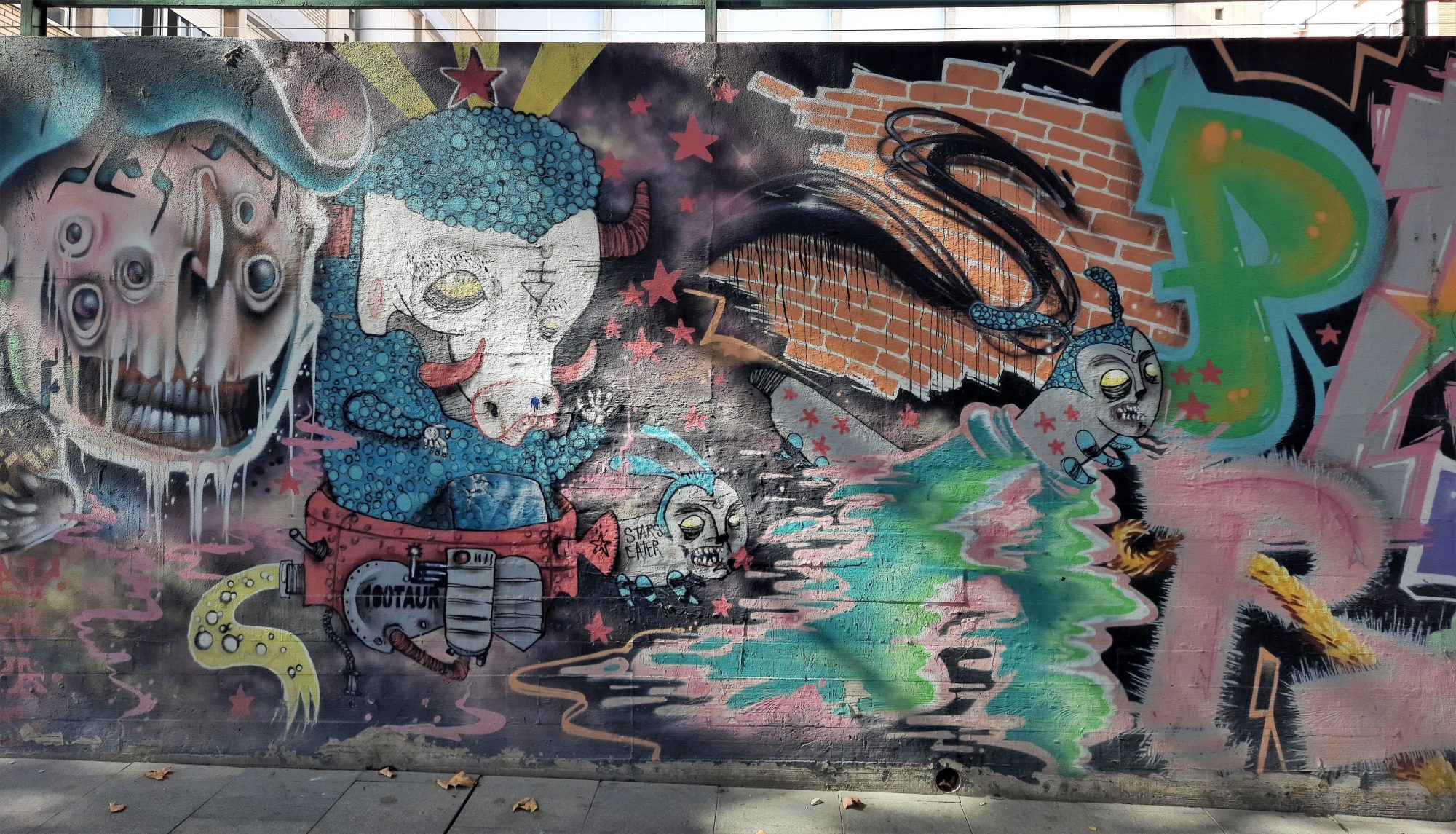 Chaos expressionniste coloré — Street art de 100taur à Zaragoza