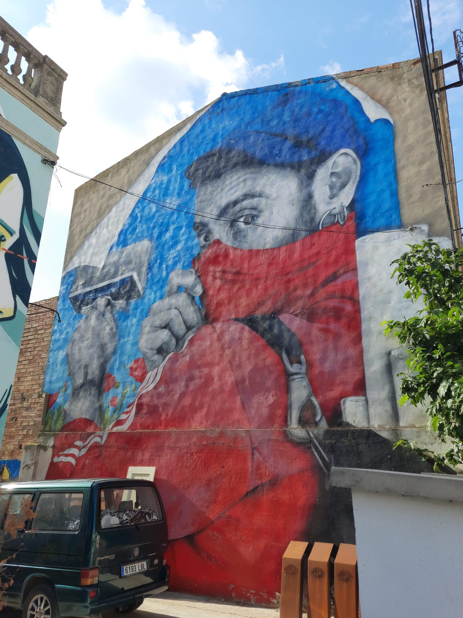 Portrait Bleu et Rouge de ZABOU — Street art de ZABOU à Penelles