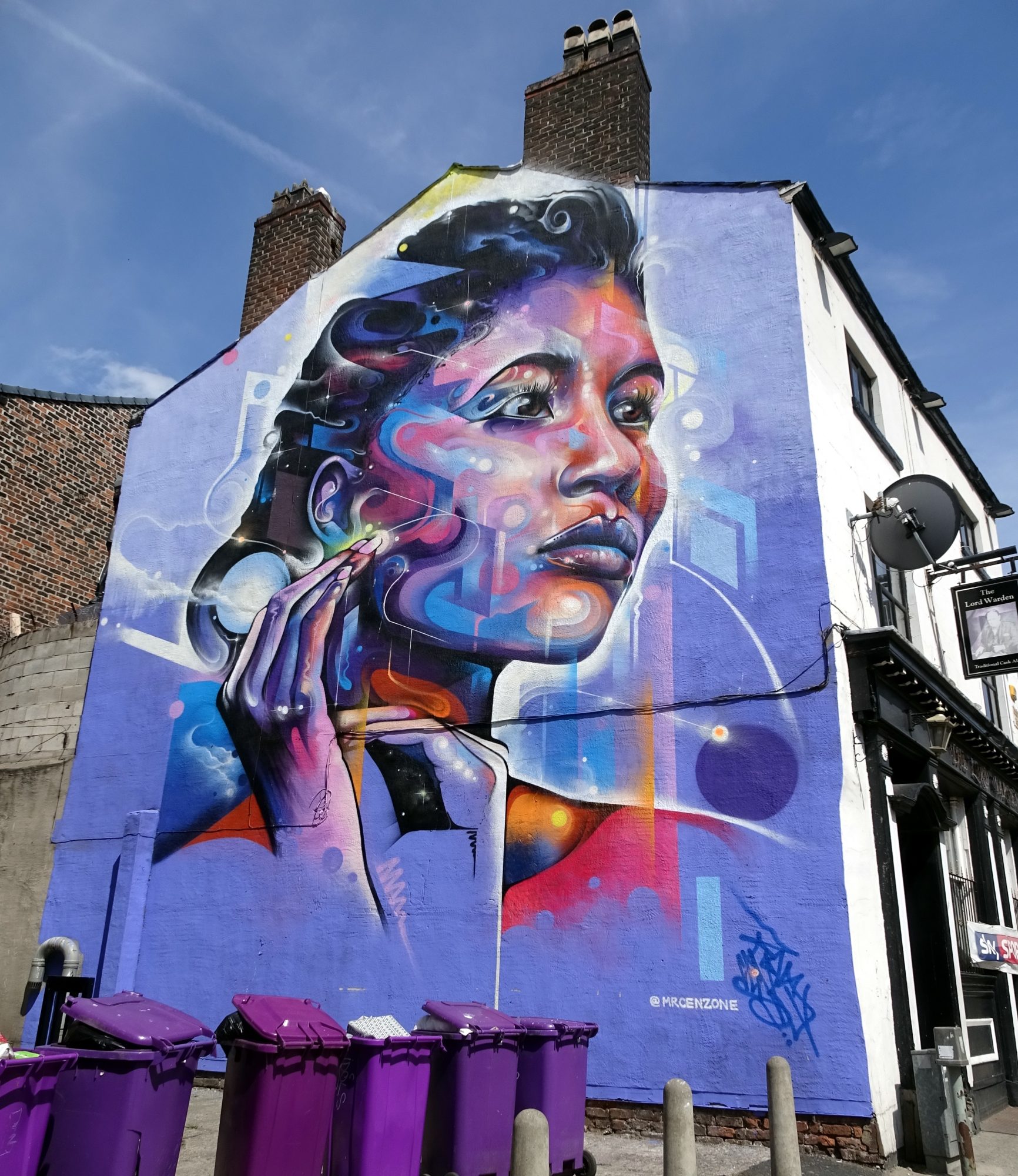 Portrait cosmique par Mr CENZ — Street art de Mr CENZ à Liverpool