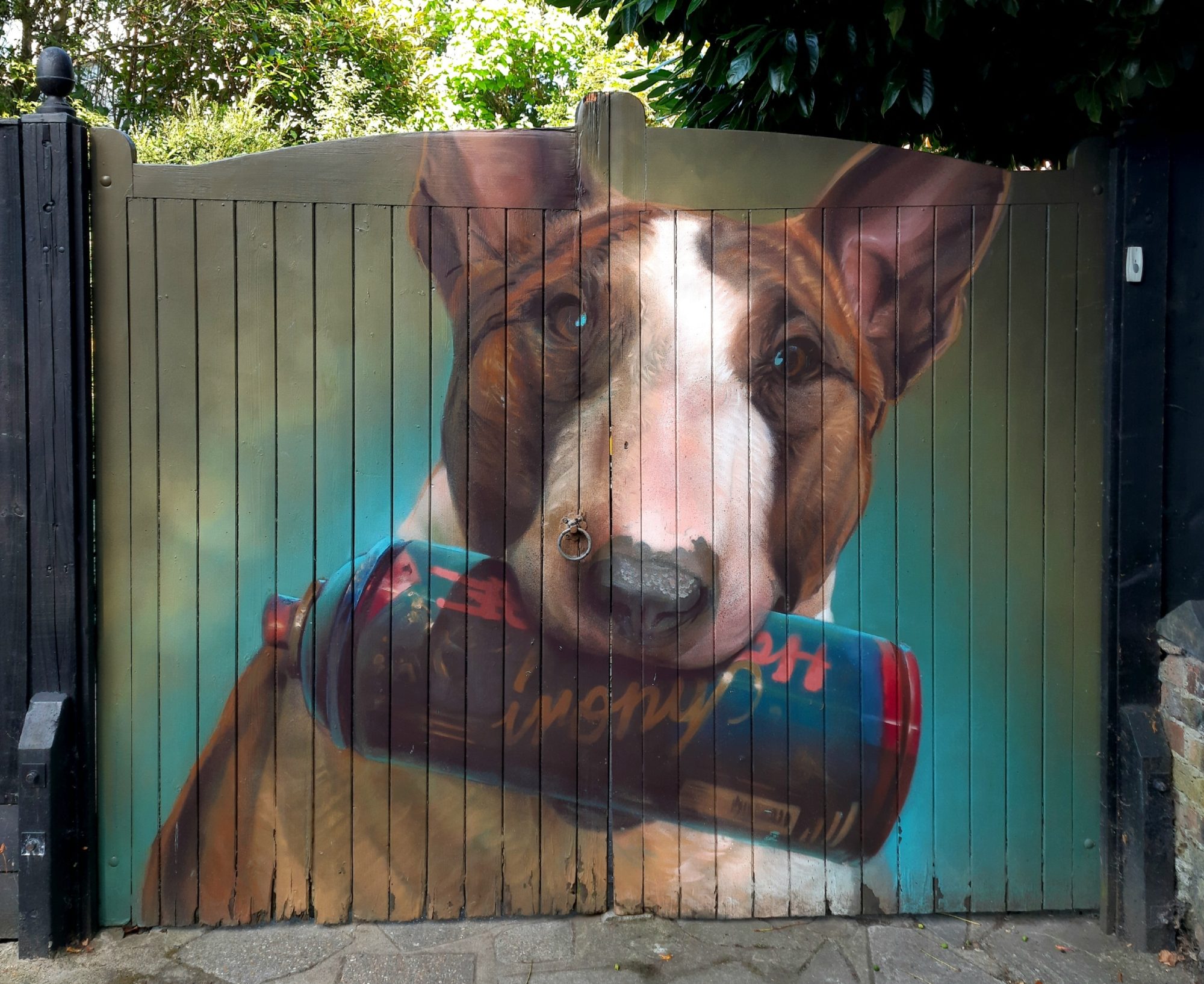 Bull terrier par IRONY — Street art de IRONY à London