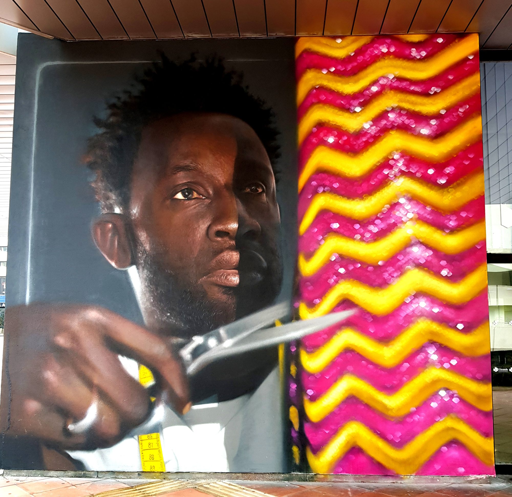 Portrait hyperréaliste par Jean Rooble — Street art de Jean Rooble à Bordeaux