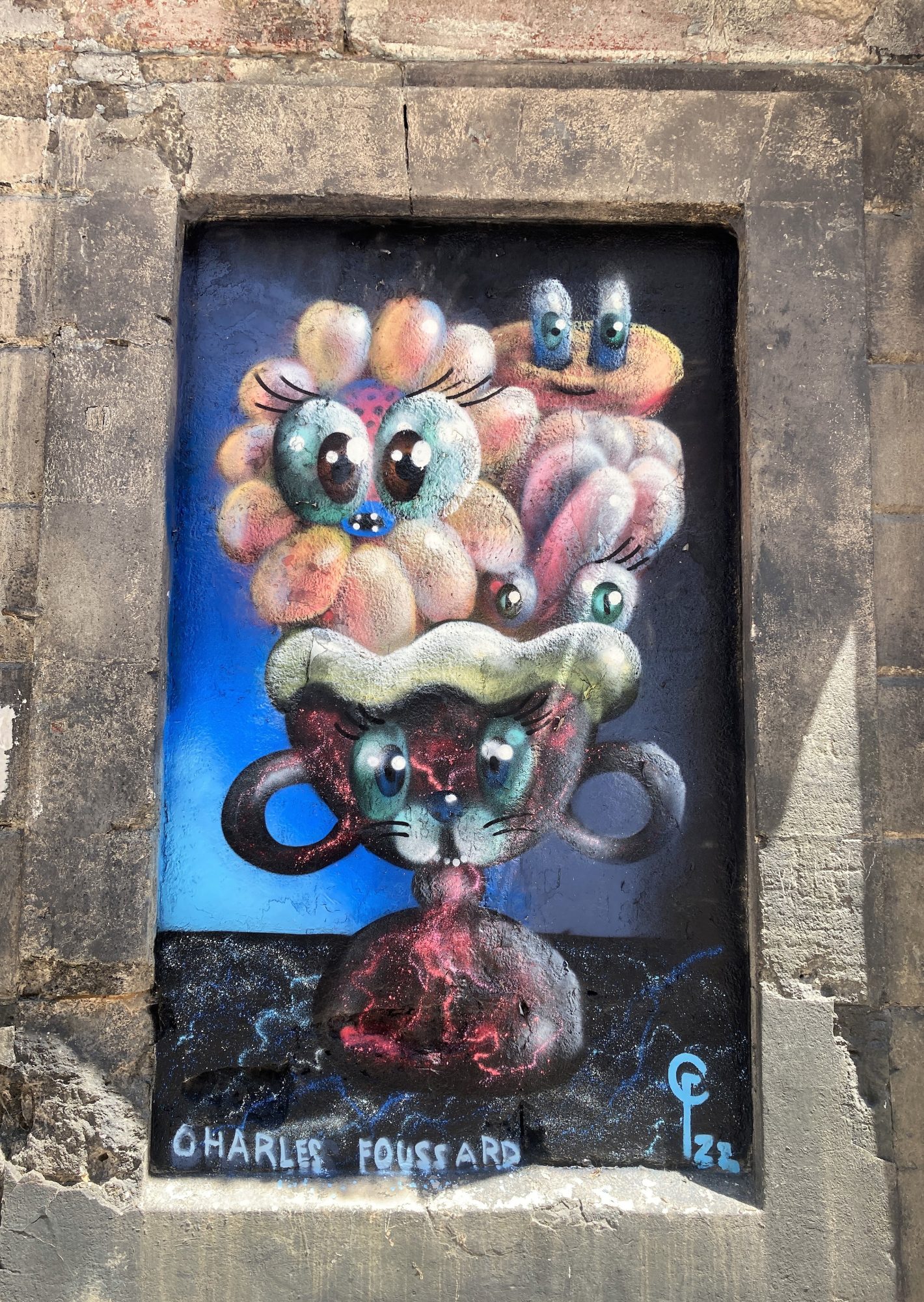 Creature totem by Charles Foussard — Street art by Charles Foussard in Bordeaux
