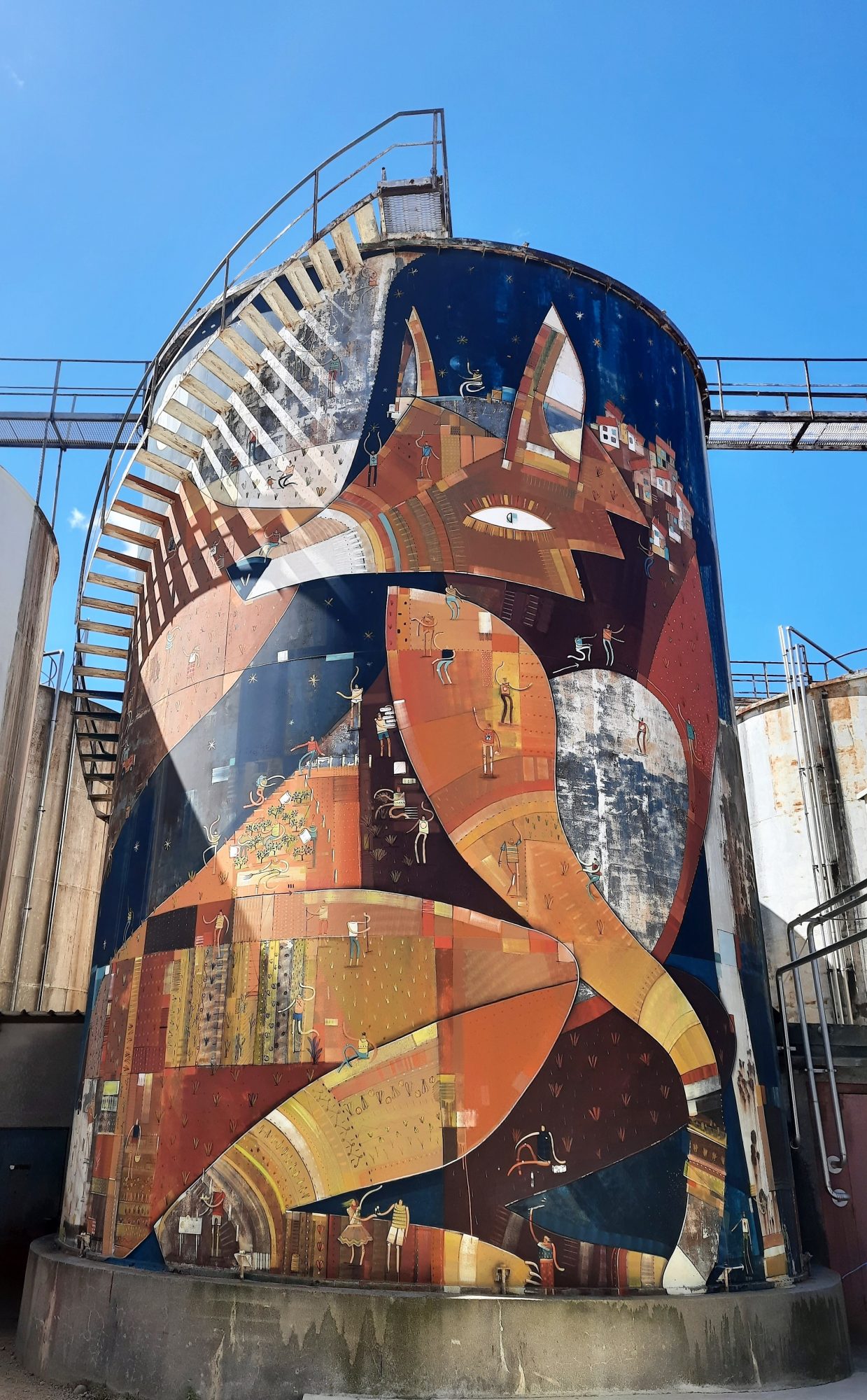 Composition monumentale d'Adec à Nissan — Street art de Adec à Nissan-lez-Enserune