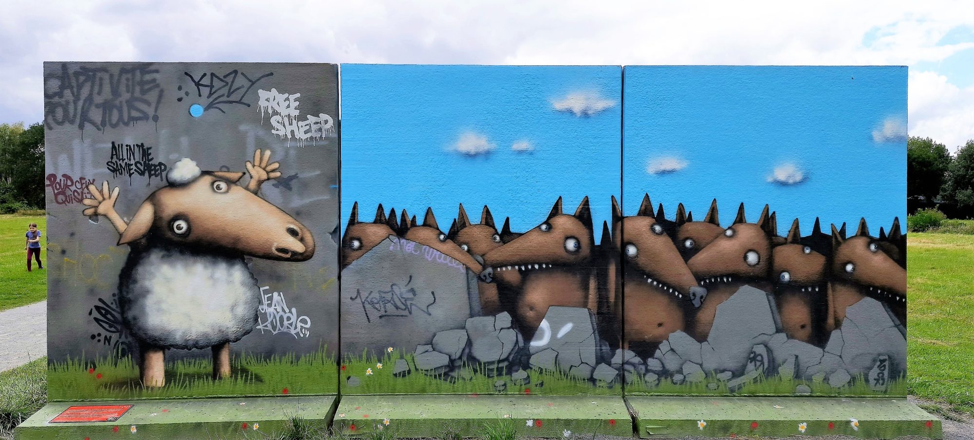 Ador's Free Sheep and Horses — Street art by Ador in Le Mans
