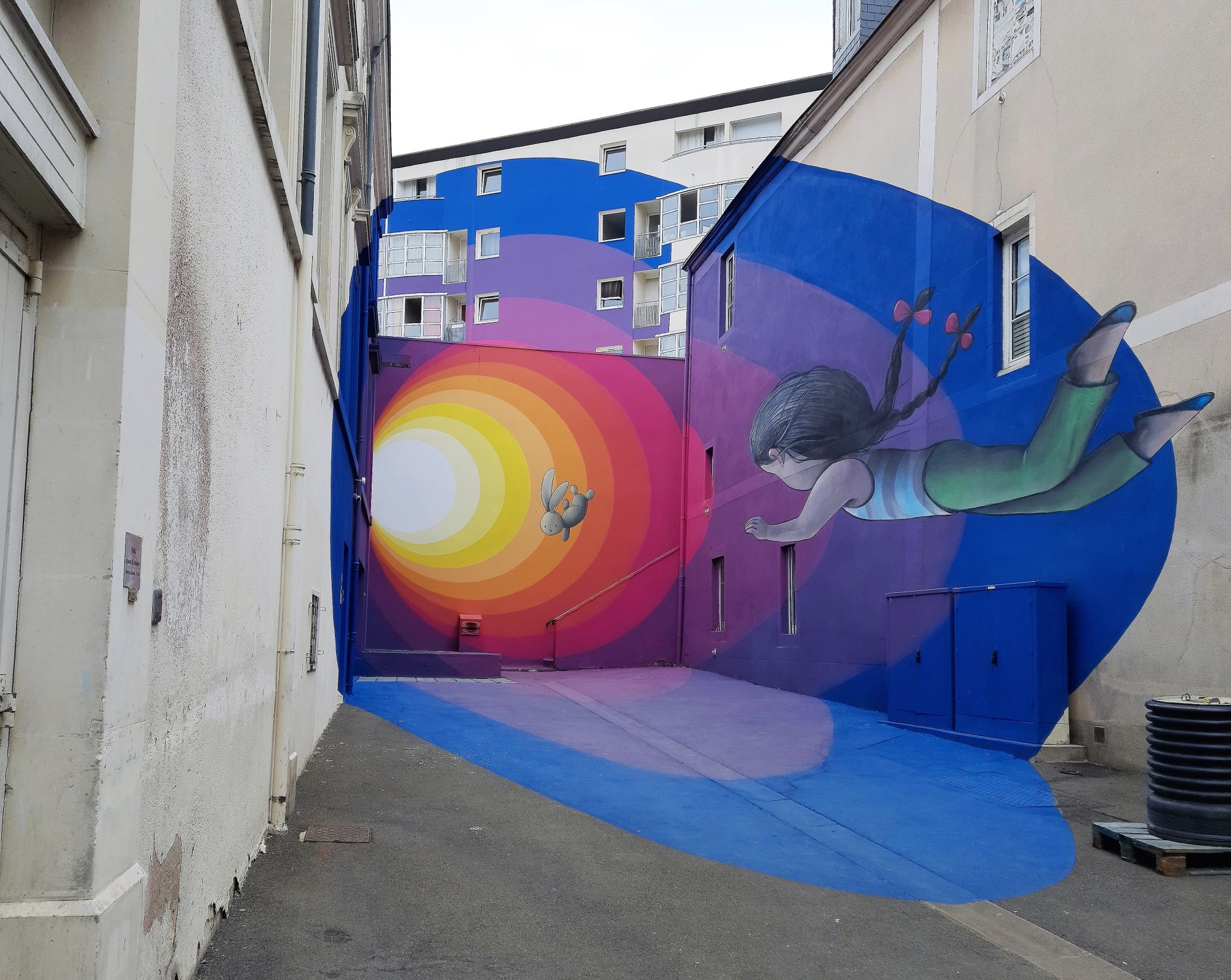 Seth's Children in Free Fall into the Spiral — Street art by Seth in Le Mans