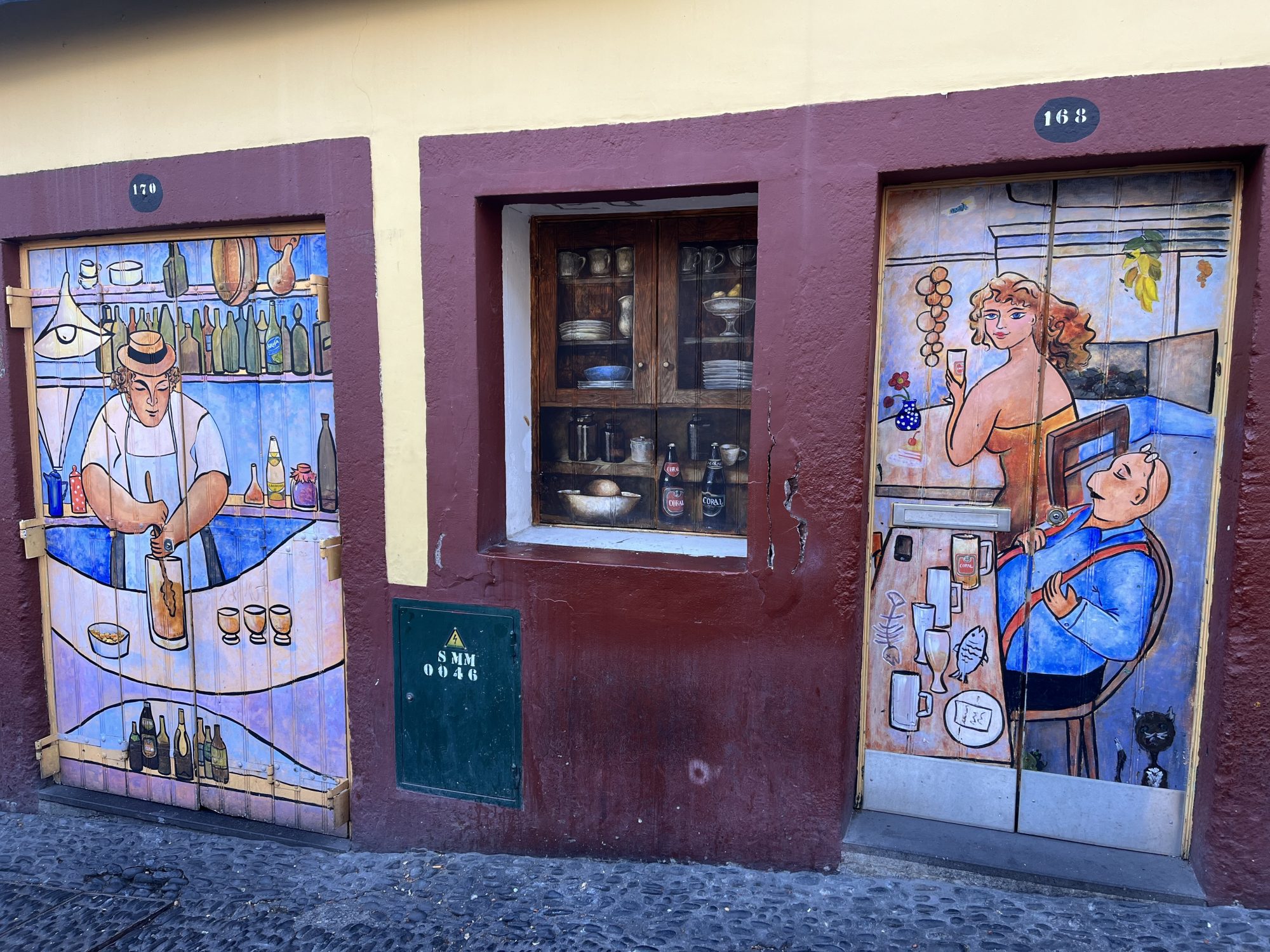 Scène de taverne — Street art à Funchal