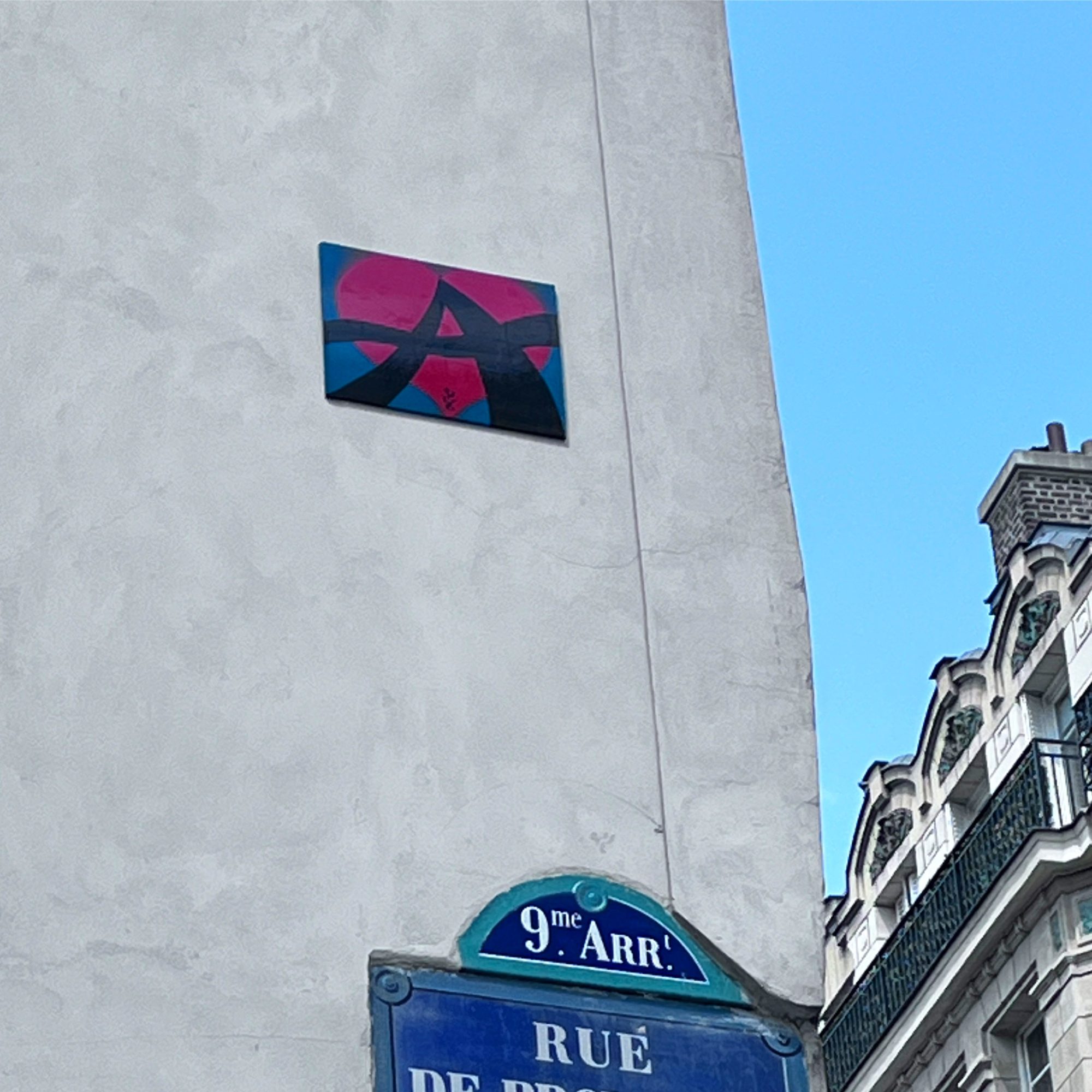 Heart Sticker by A2 — Street art by A2 in Paris
