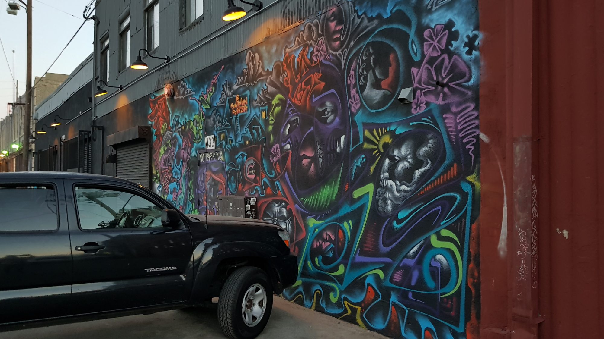 Chaotic Graffiti in Los Angeles — Street art in Los Angeles