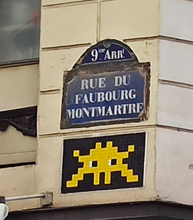 PA_756, Space Invader on 4 Rue Fléchier — Street art by Invader in Paris