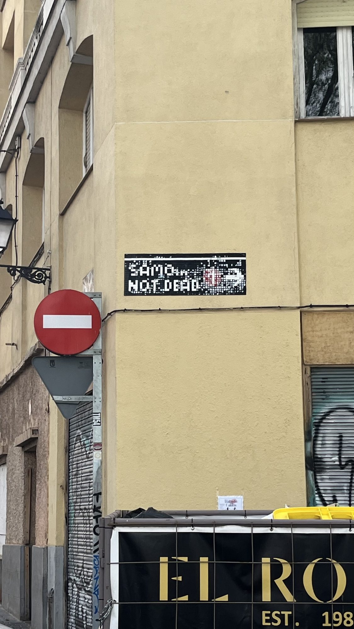SAMO NOT DEAD, a Basquiat Tribute — Street art in Madrid