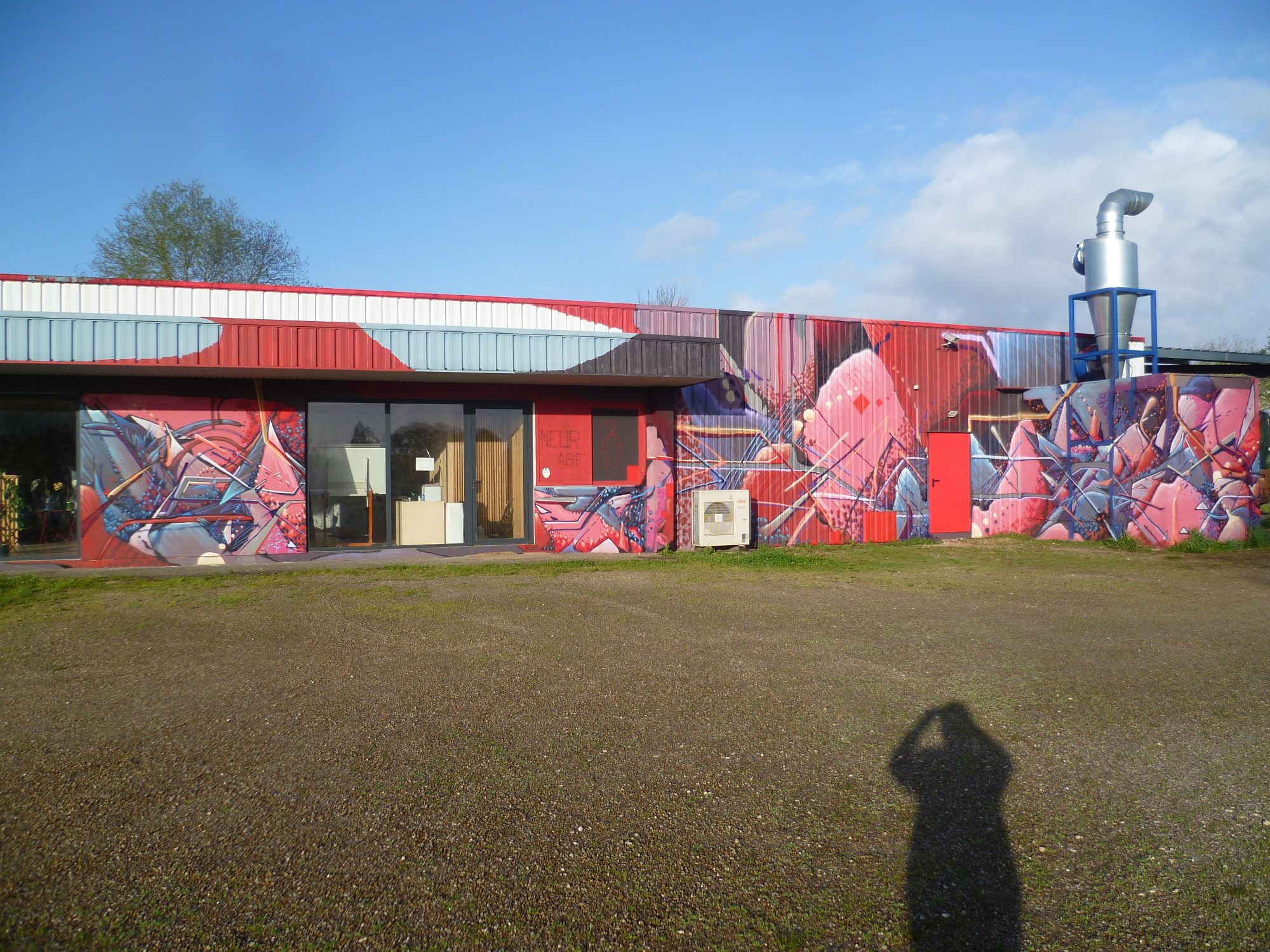 Large Red Abstract Mural — Street art in Razac-sur-l'Isle
