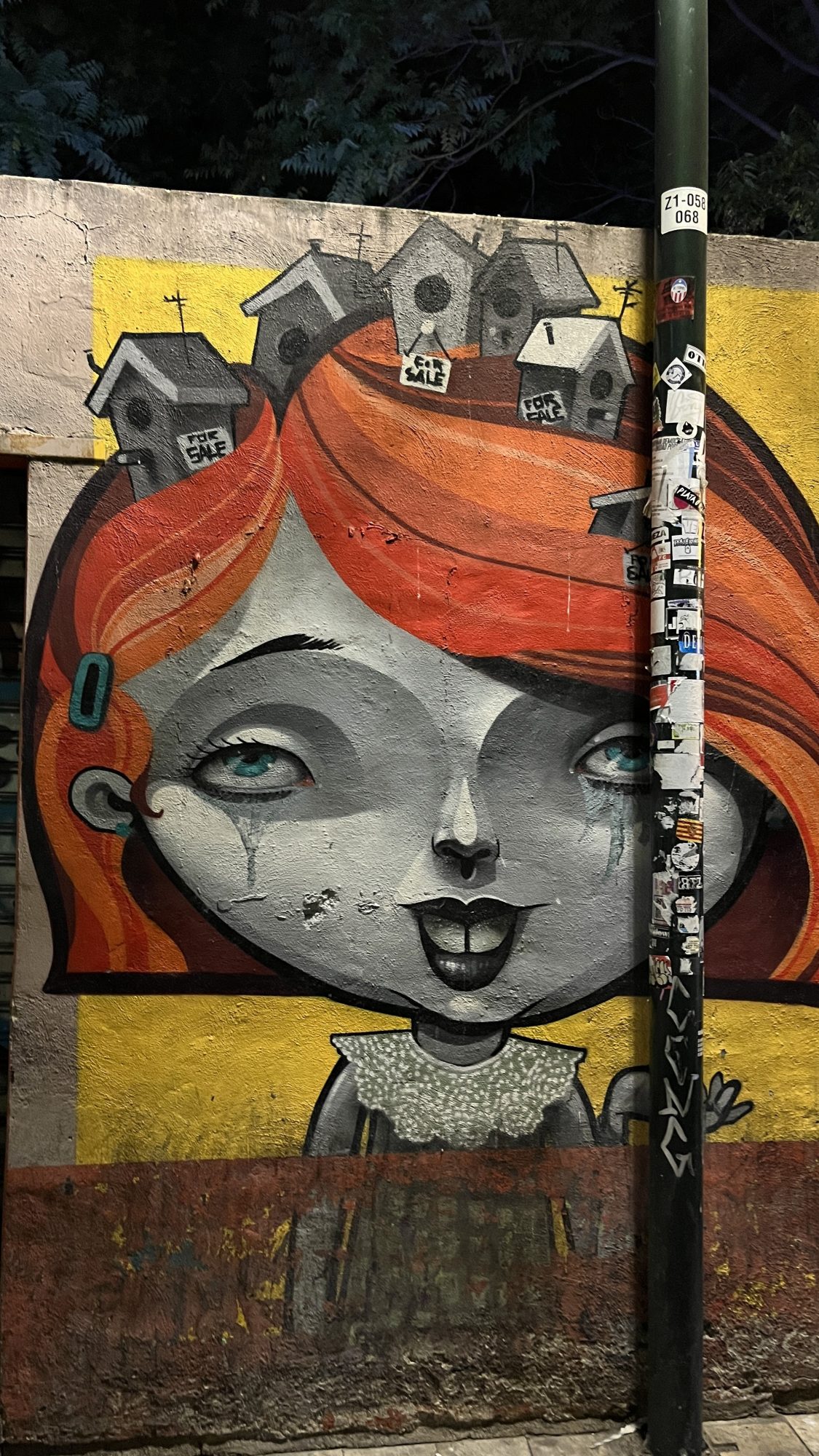 For Sale - Fille aux cheveux rouges — Street art de DANJER à Zaragoza