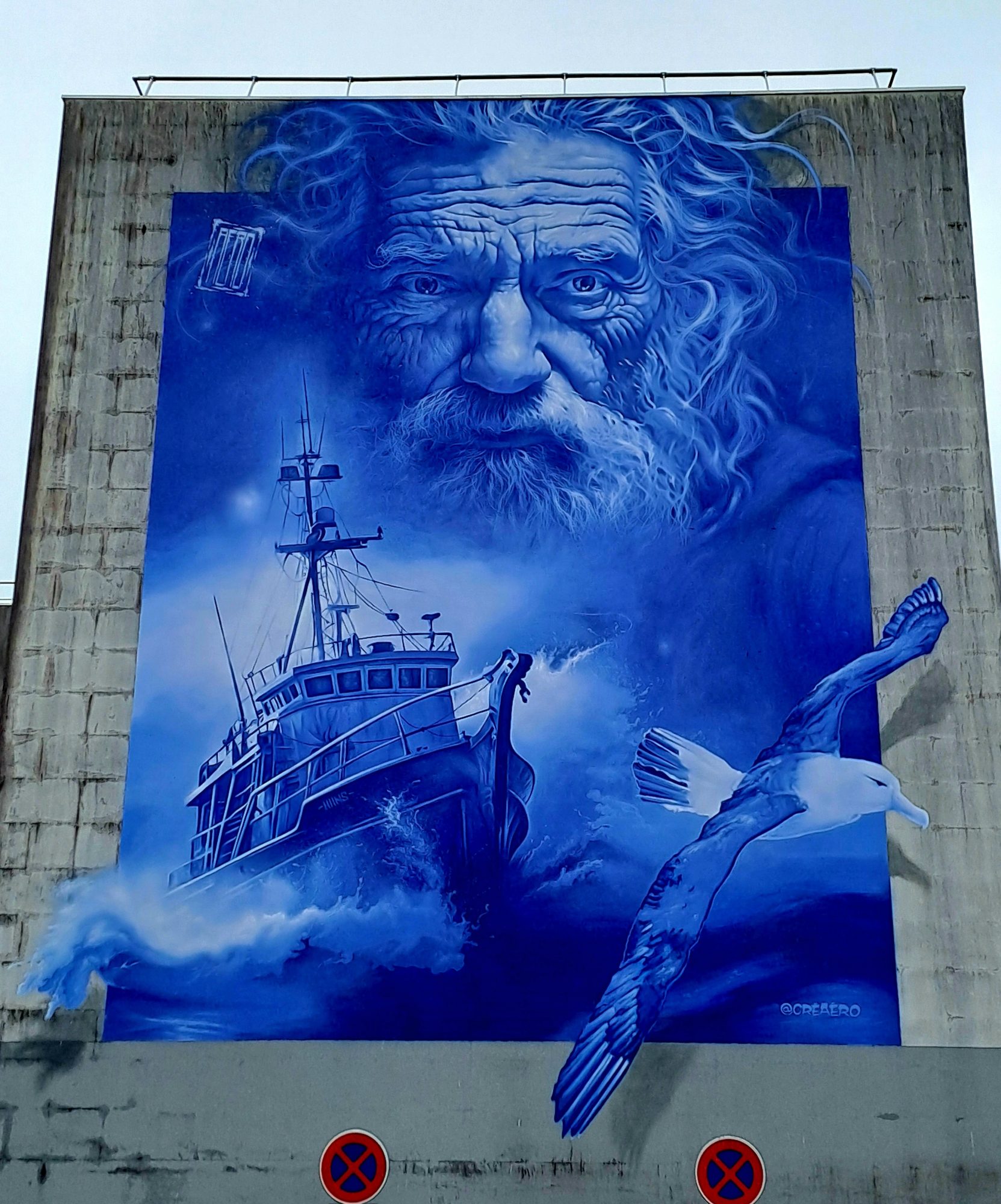 Portrait Marin Bleu — Street art de AERO à Quimper