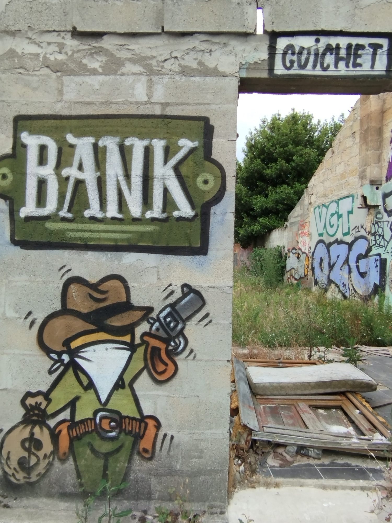 Cartoon Bank Robber by Jace — Street art by Jace in Bordeaux