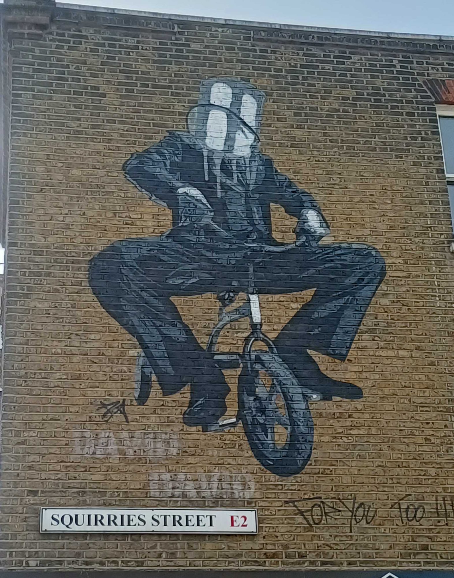 Acrobate urbain — Street art de David David à London