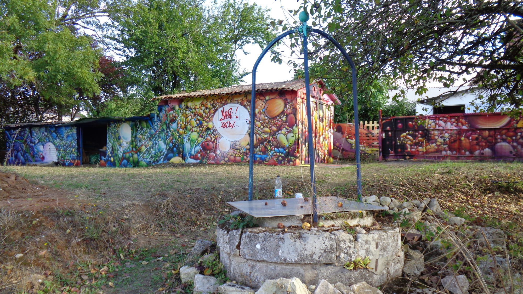 Colorful Mural Fresco — Street art in Coulounieix-Chamiers