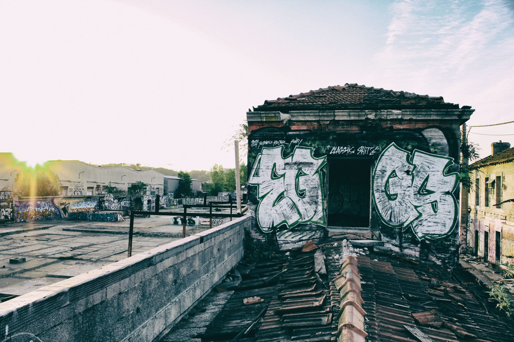 Abandoned Boat with Graffiti — Street art by eggs in Bordeaux