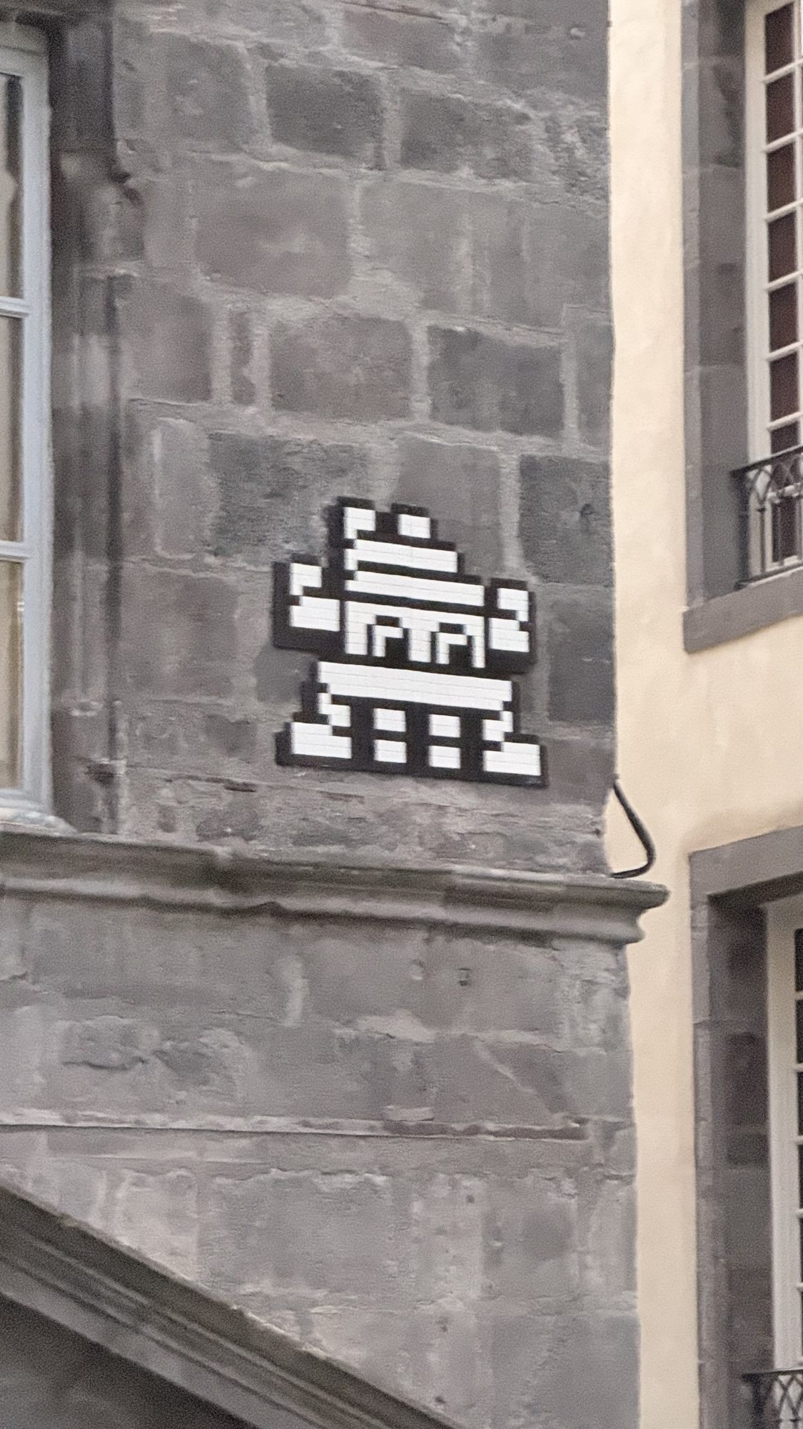 Space Invader Clermont-Ferrand — Street art de Invader à Clermont-Ferrand