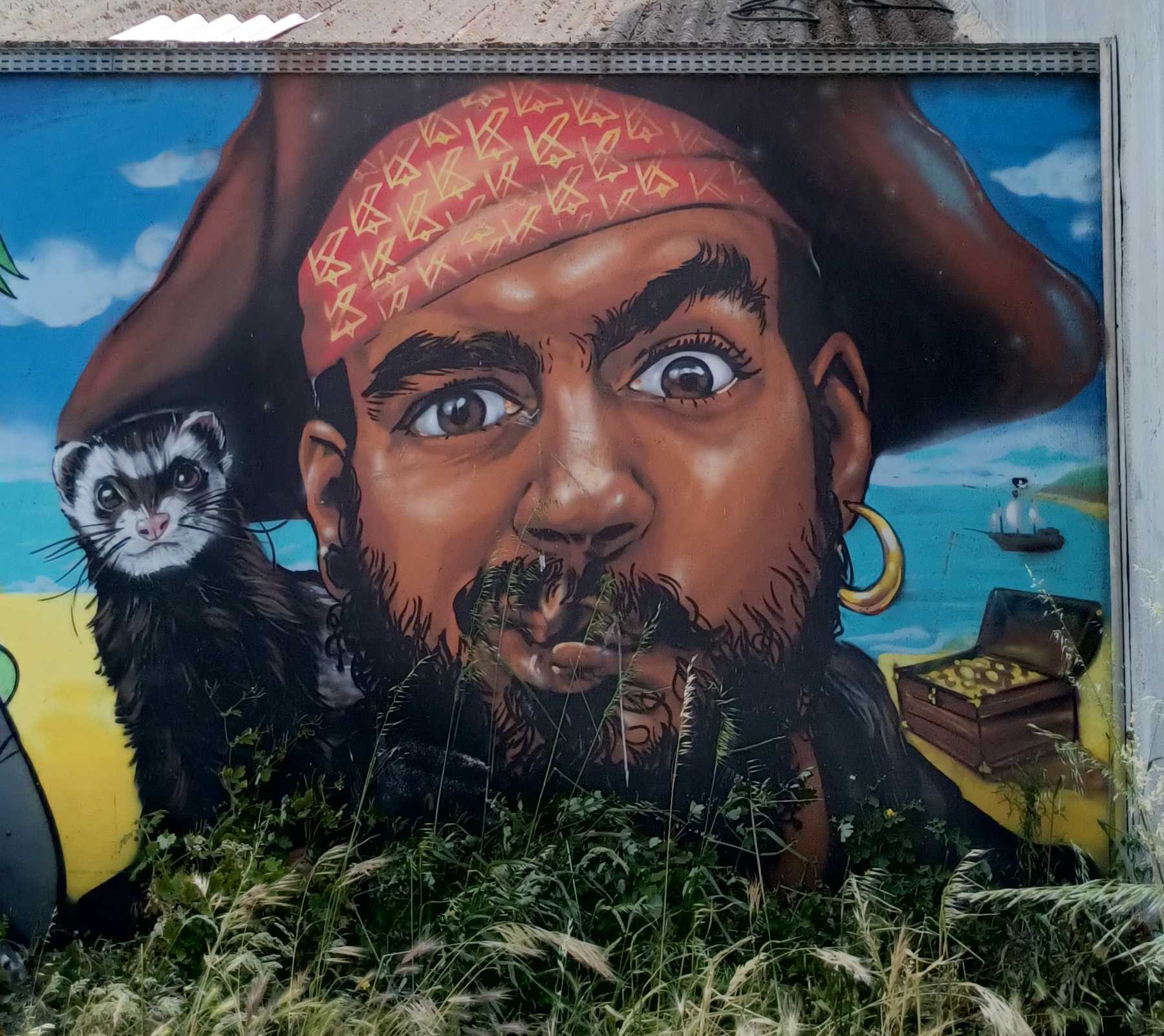 Realistic Pirate Sailor — Street art in Saint-Nazaire