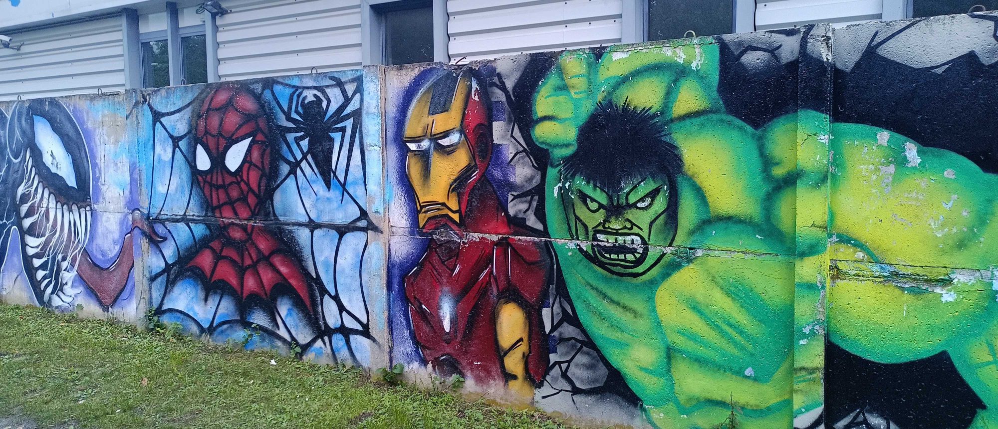 Venom, Spider-Man, Iron Man et Hulk — Street art à Berlin