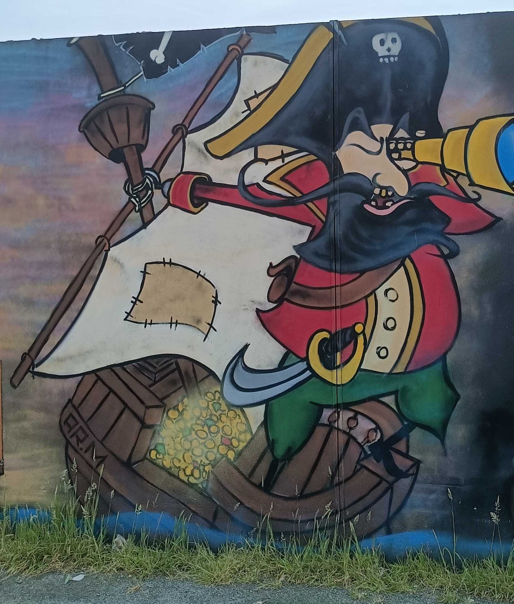 Armed Cartoon Pirate — Street art in Saint-Nazaire