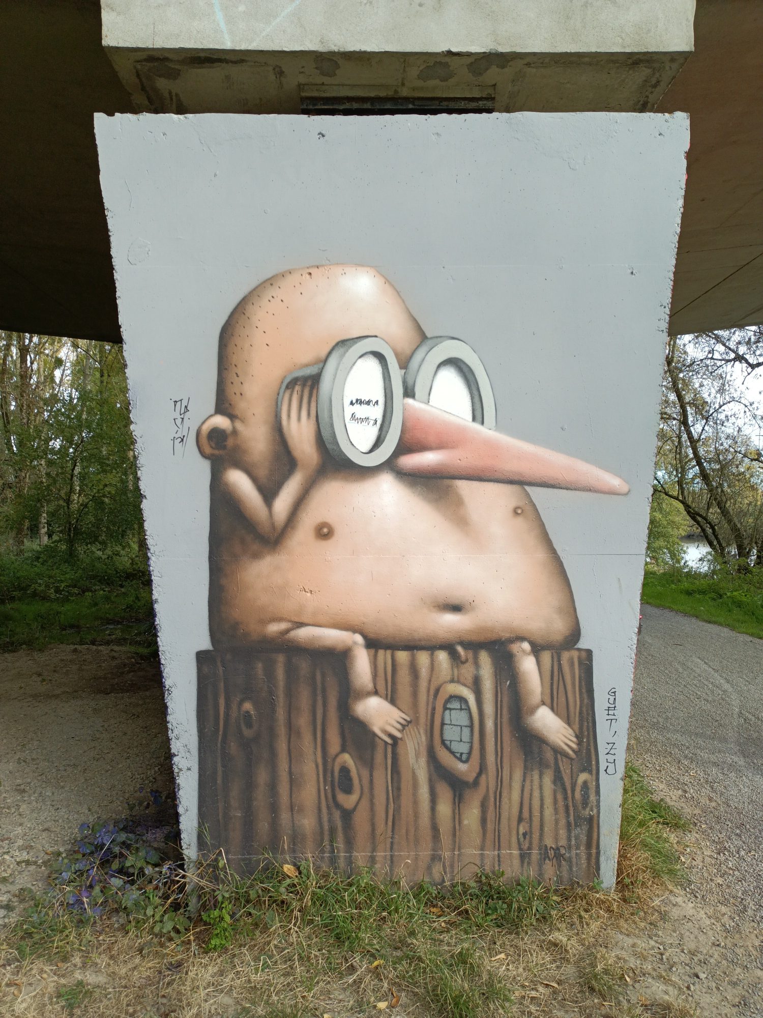 Creature with Glasses by Ador — Street art by Ador in Nantes