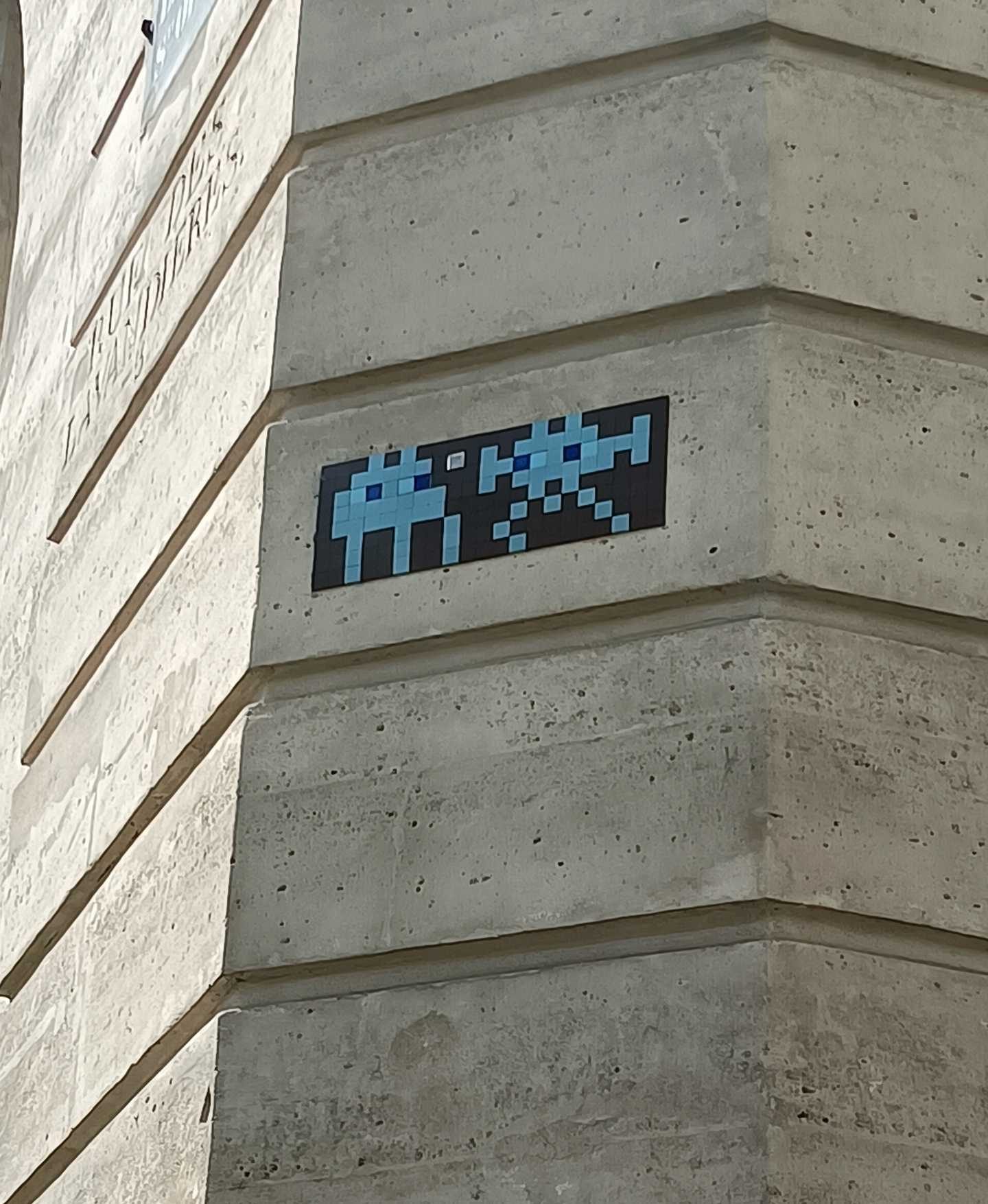 PA_354, Space Invader de la rue Jean Lantier — Street art de Invader à Paris