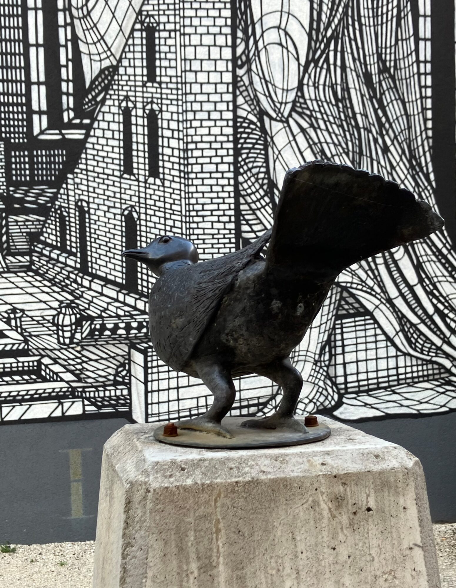 Les Gardiens du Temps — Street art de Monkey Bird à Le Locle