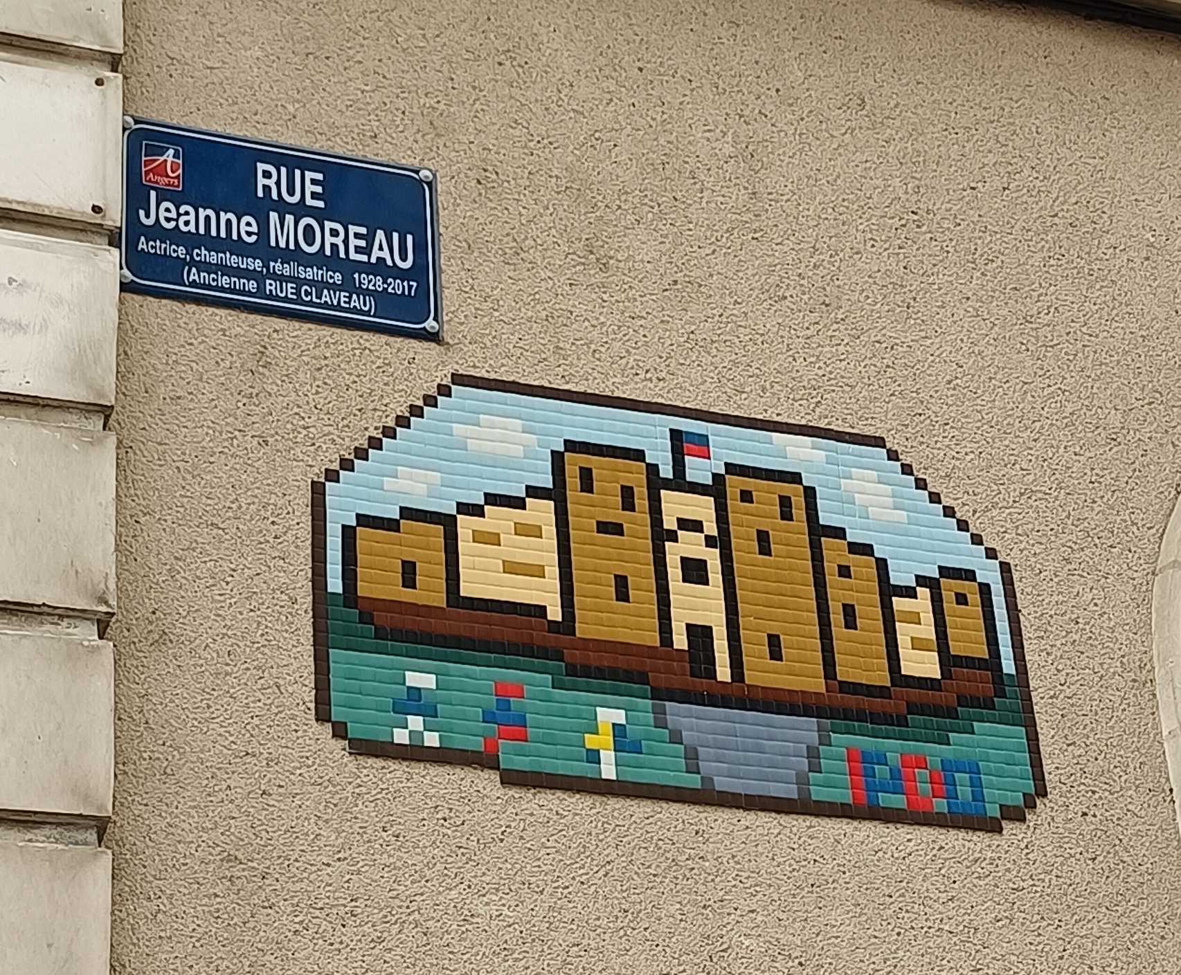 Mosaïque château pixel art, Rue Jeanne Moreau — Street art à Angers