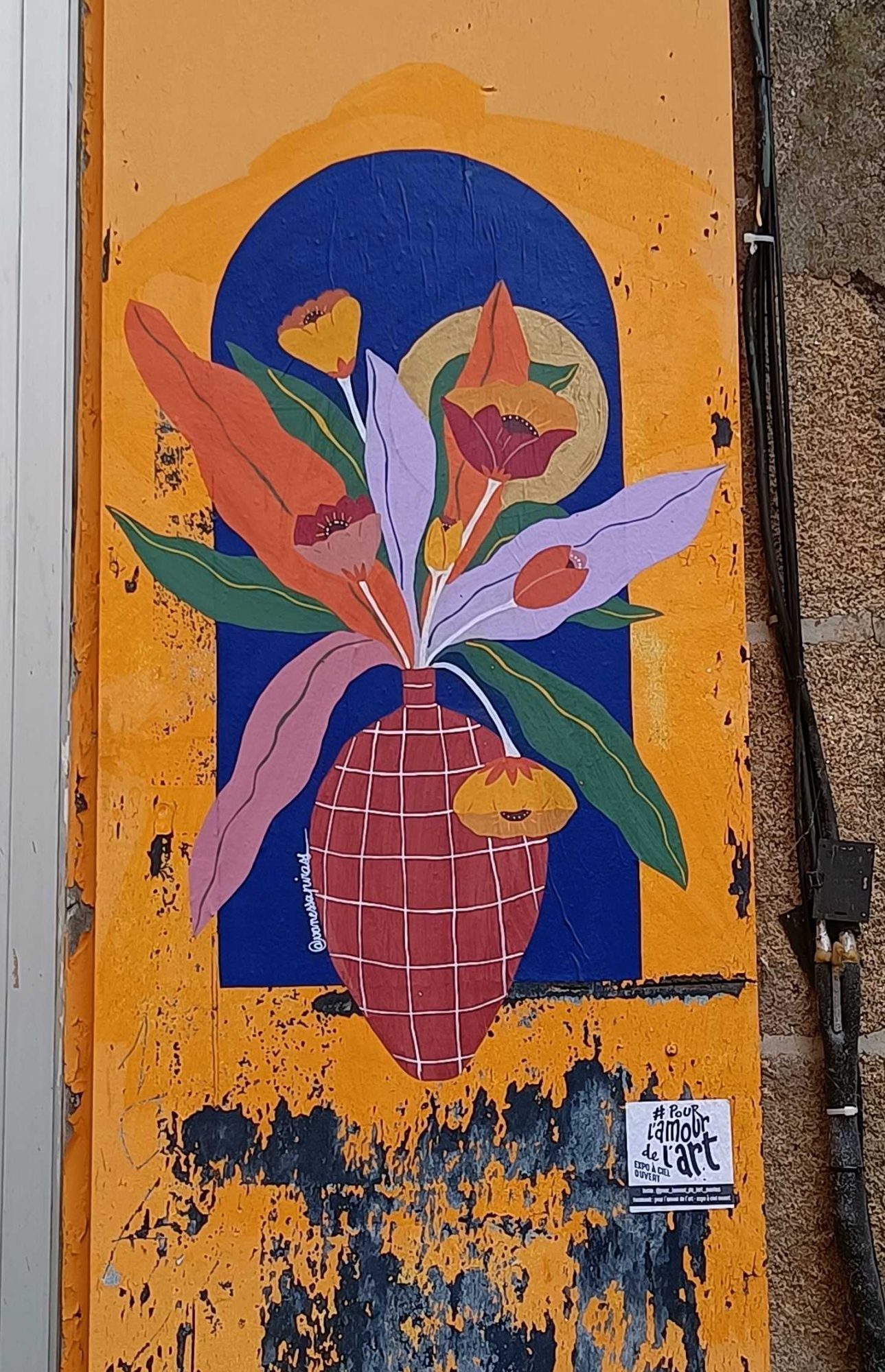 Floral Bouquet on Bright Orange Background — Street art in Nantes