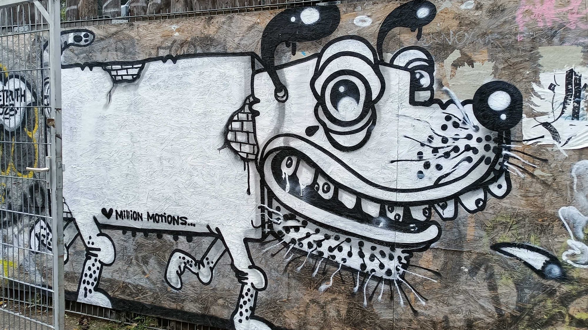 Black and White Cartoon Dog — Street art in Berlin
